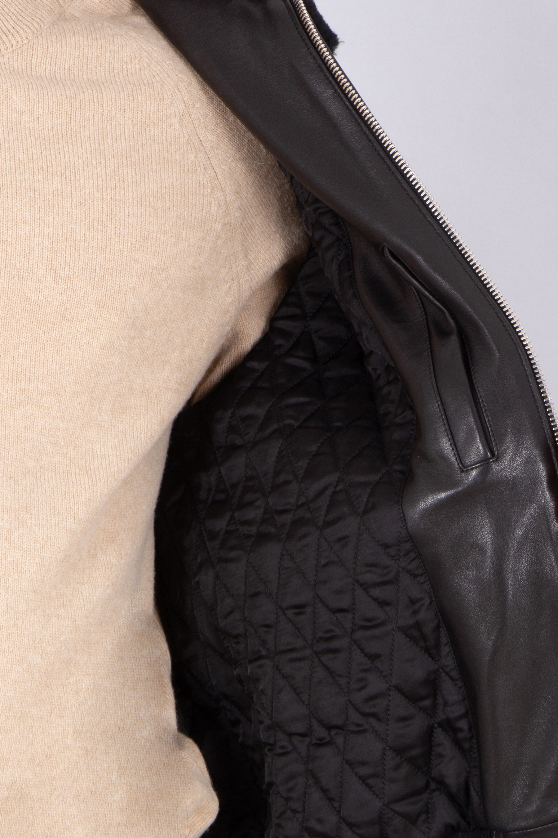 BALMAIN Casual Fit Embroidered Lamb Leather Bomber Jacket Bekleidung, Mantel, Jacke