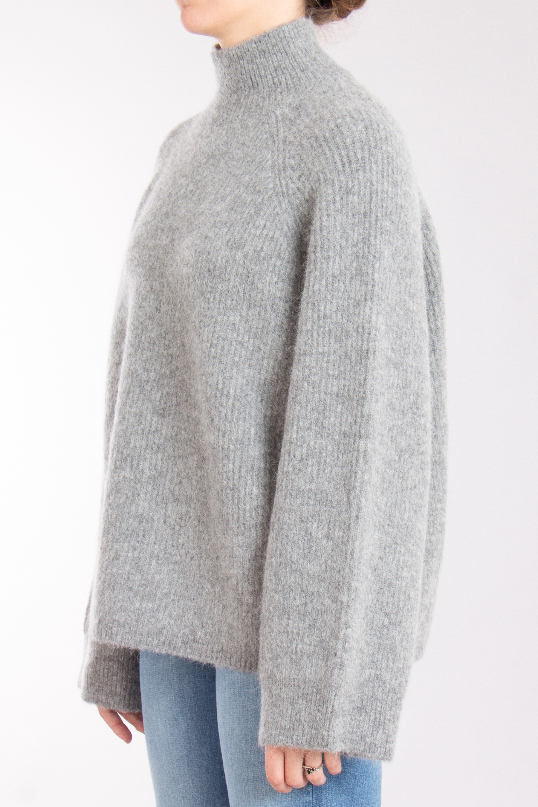 IHEART Oversized Alpaca-Wool-Blend Sweater Ilaydana IHEART Oversized Alpaca-Wool-Blend Sweater Ilaydana