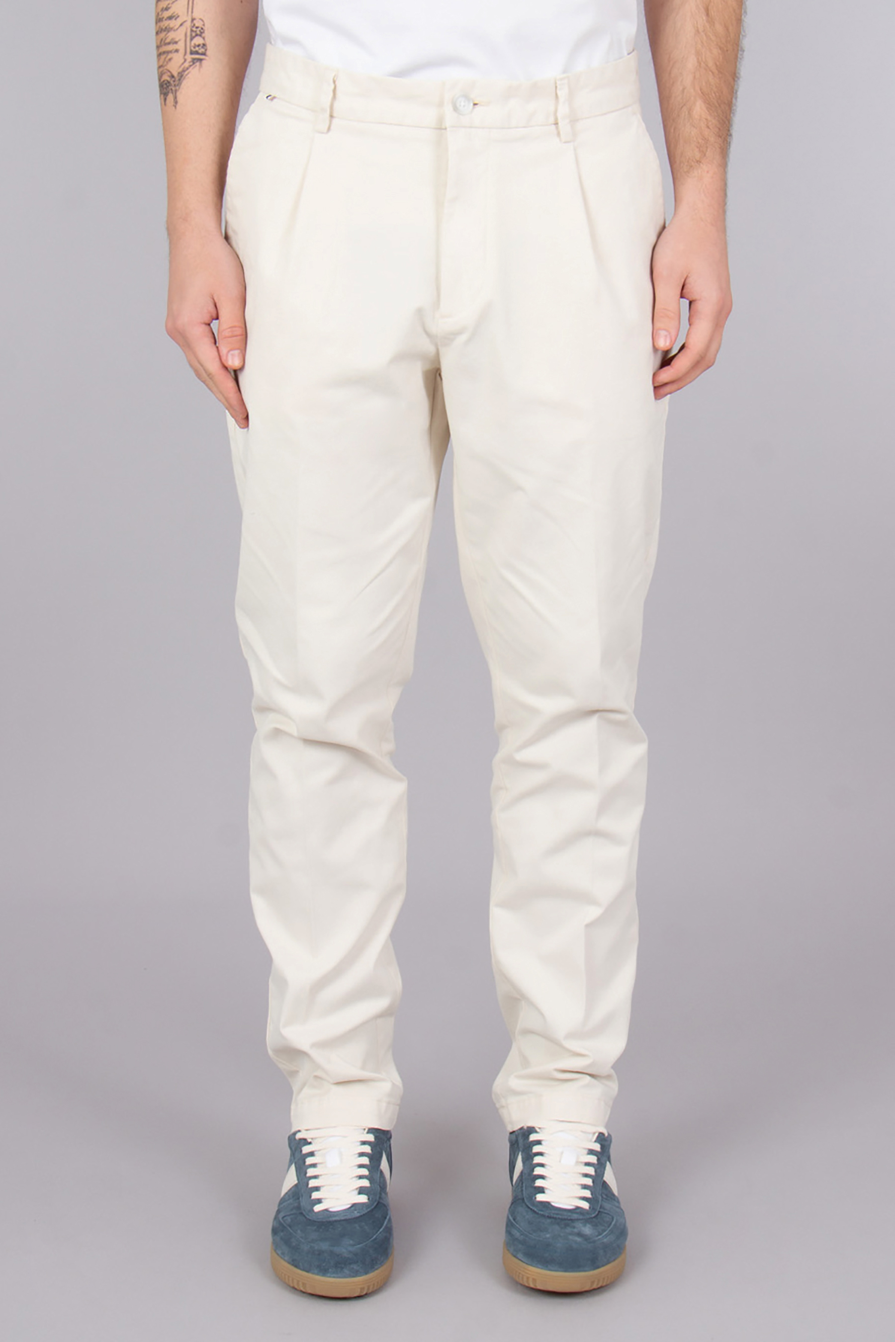 BOSS Regular Tapered Fit Stretch Cotton Chinos H-Kane Bekleidung, Hosen, Leinen, Schuh, Sneaker