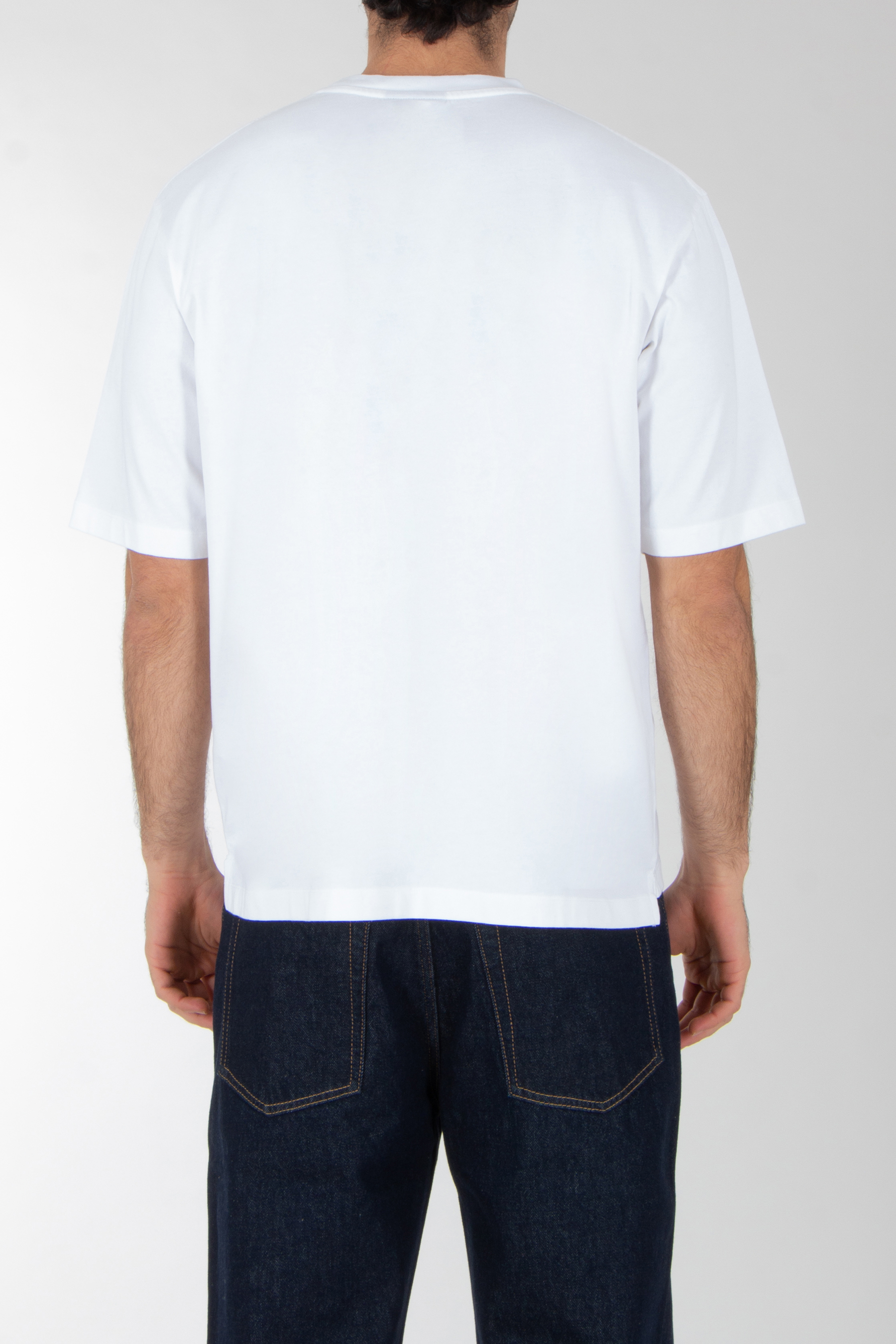 T-shirt, Jeans, Erwachsener, Mann, Person