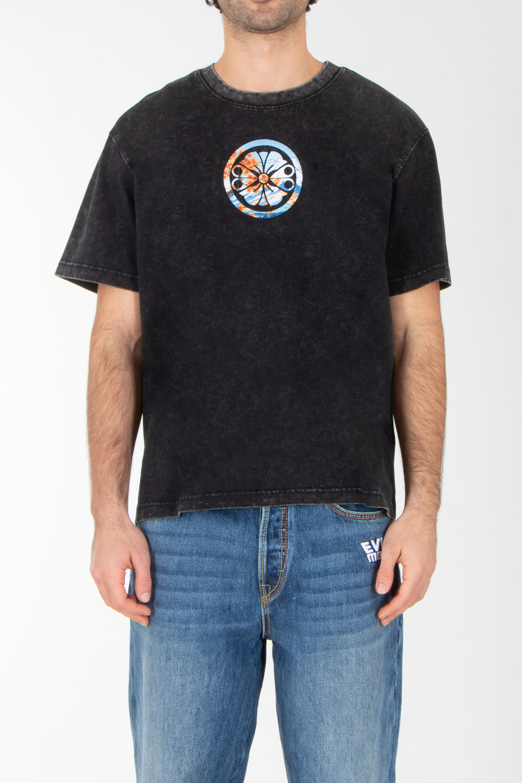 T-shirt, Jeans, Hosen, Mann, Person