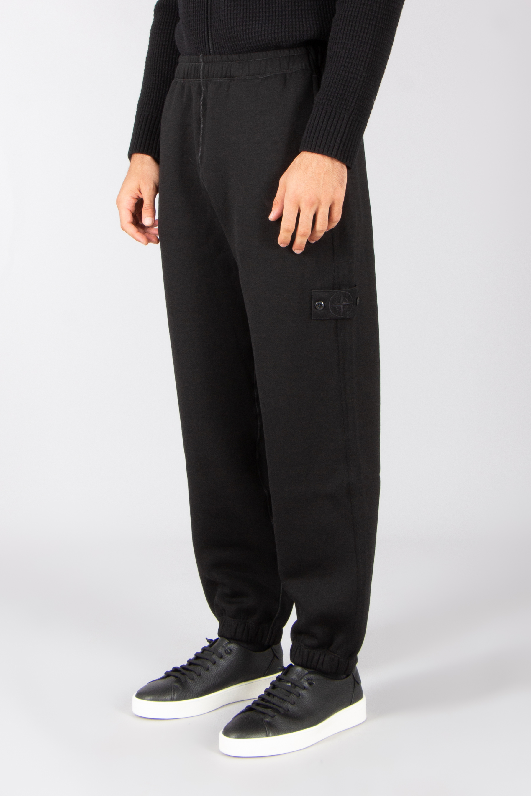 STONE ISLAND Relaxed Fit Ghost Piece Wool-Cotton Fleece Sweatpants Bekleidung, Hosen, Schuhwerk, Schuh, Person