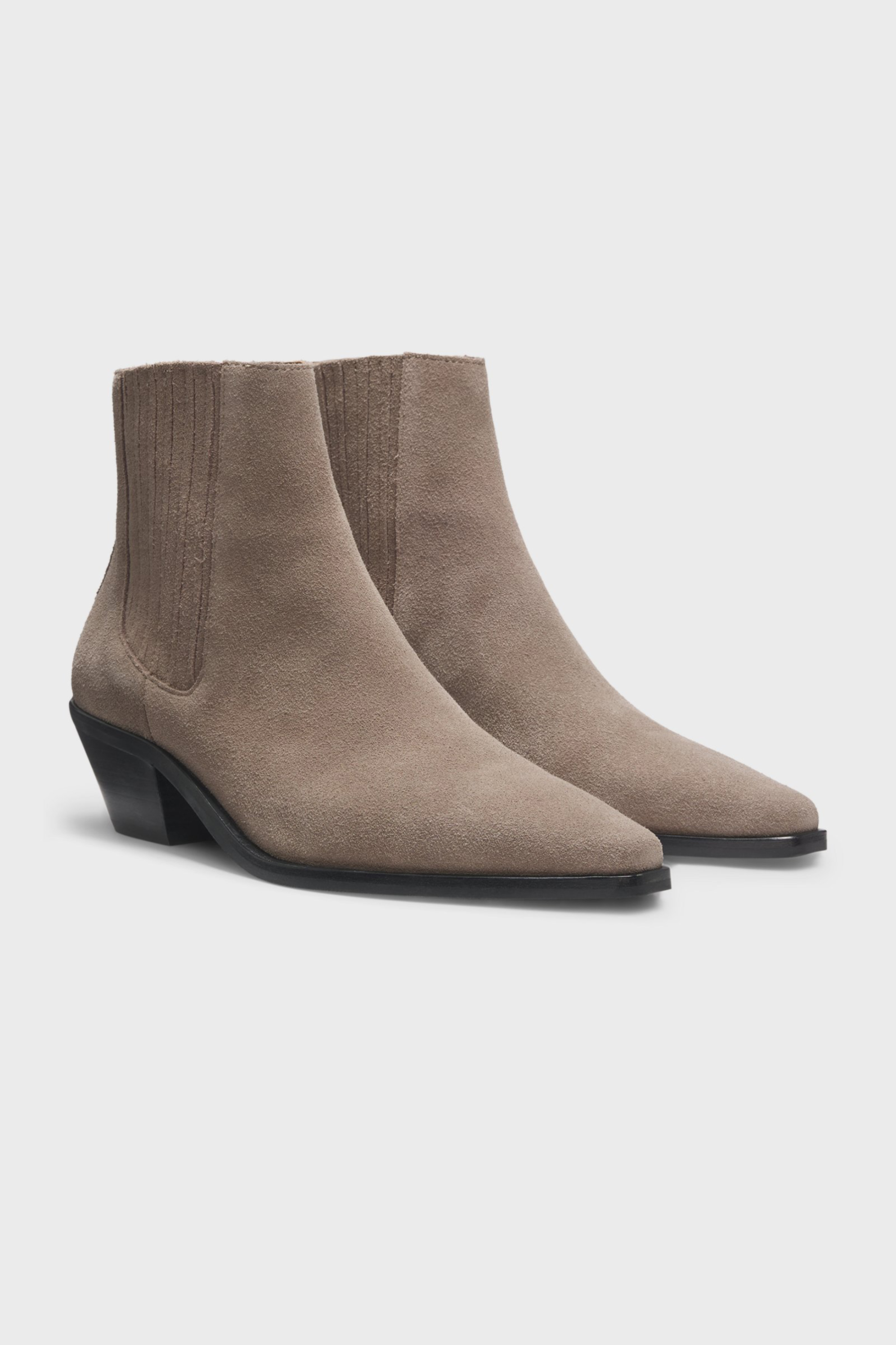 Bekleidung, Schuhwerk, Schuh, Wildleder