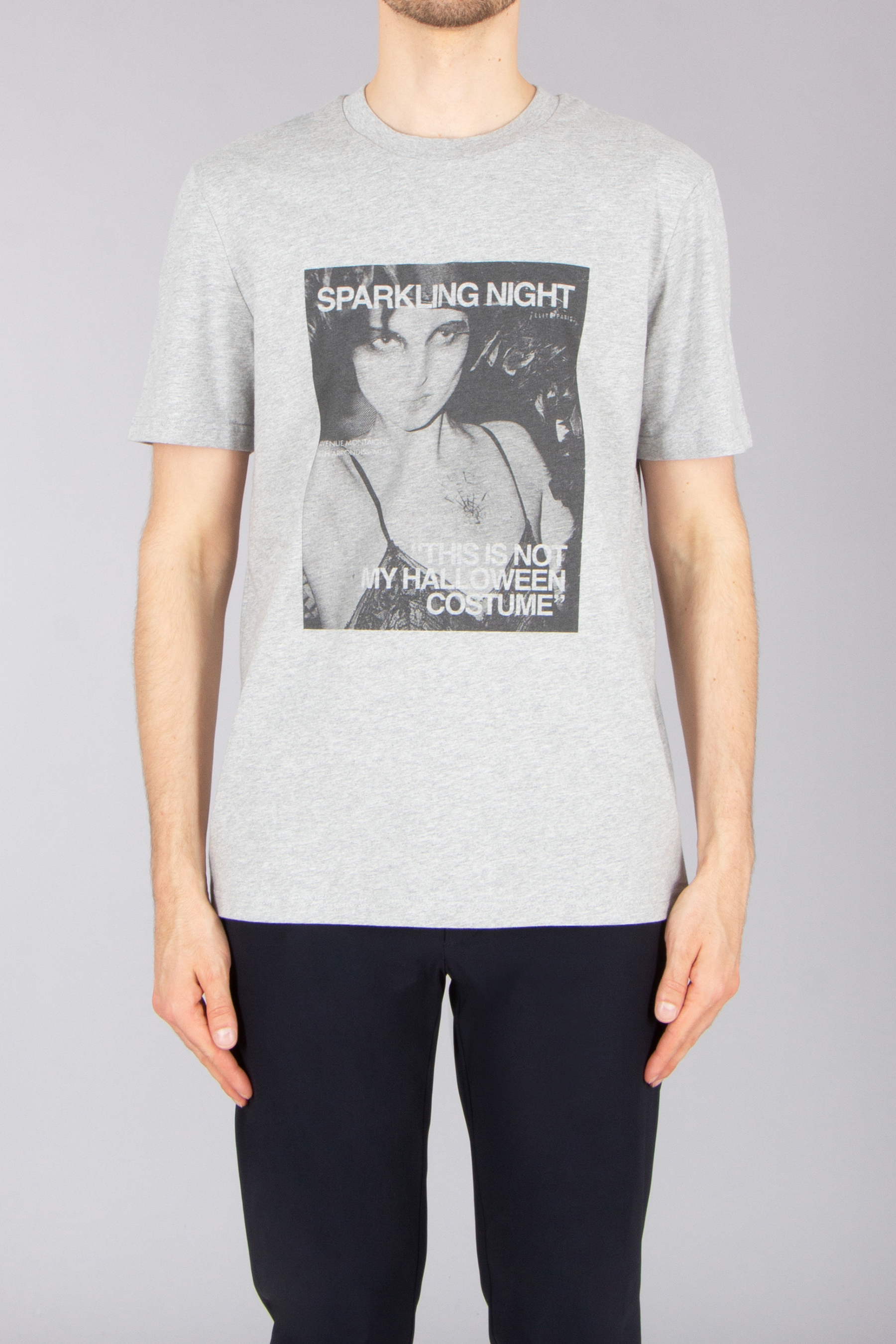 Bekleidung, T-shirt, Person, Gesicht, Kopf