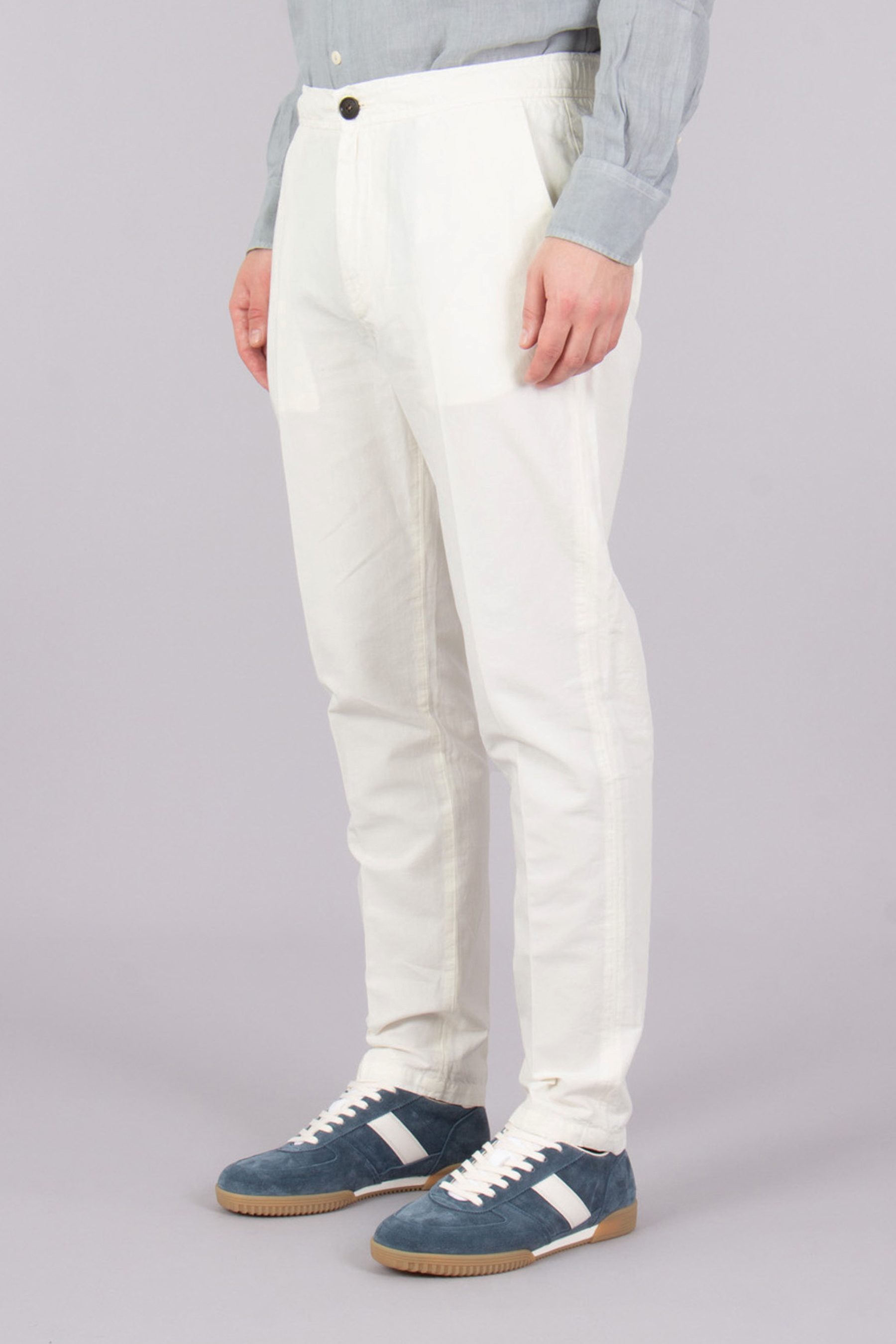 Hosen, Schuh, Sneaker, Leinen, Person