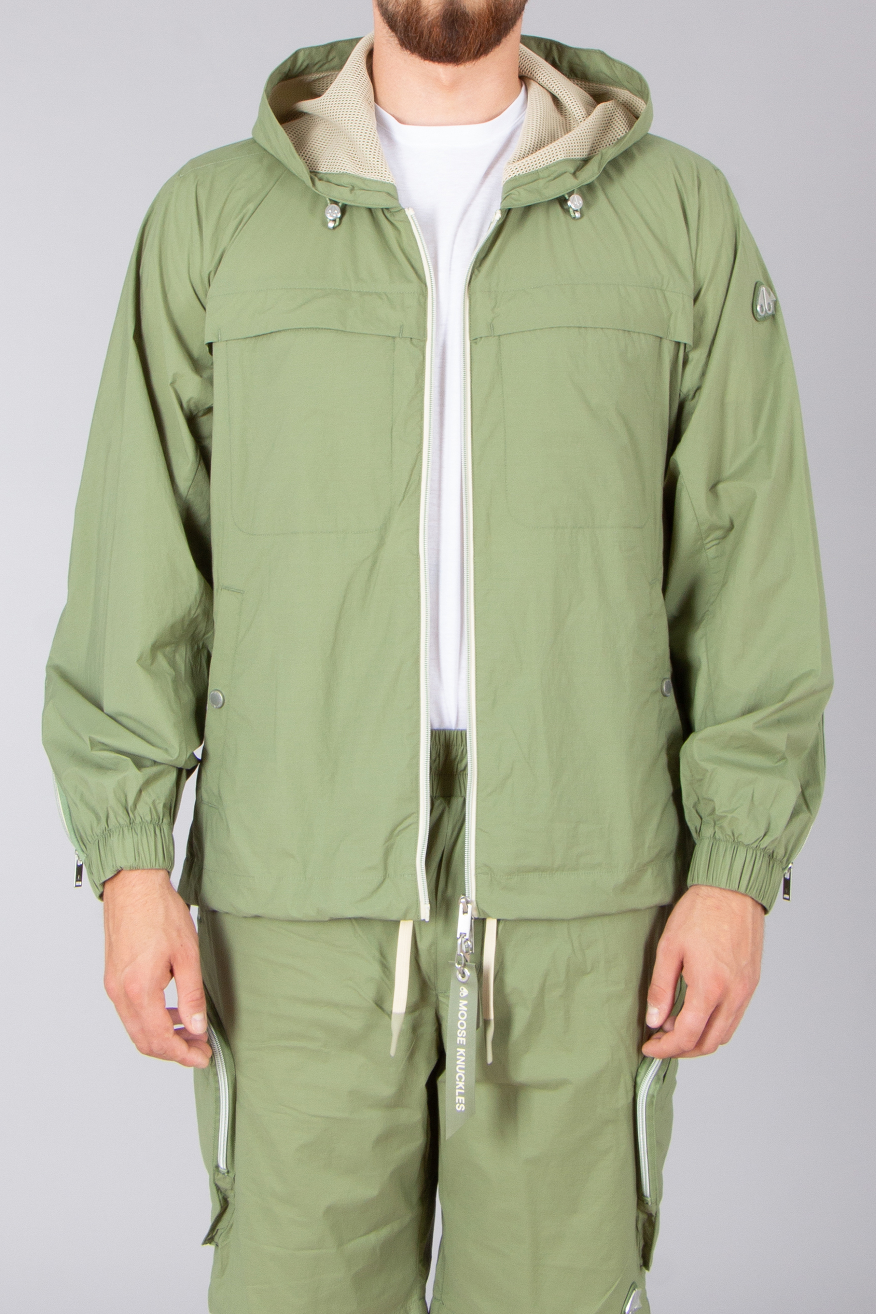 MOOSE KNUCKLES Loose Fit Recyceld Nylon-Cotton Stretch Crinkle Forum Windbreaker Bekleidung, Mantel, Jacke