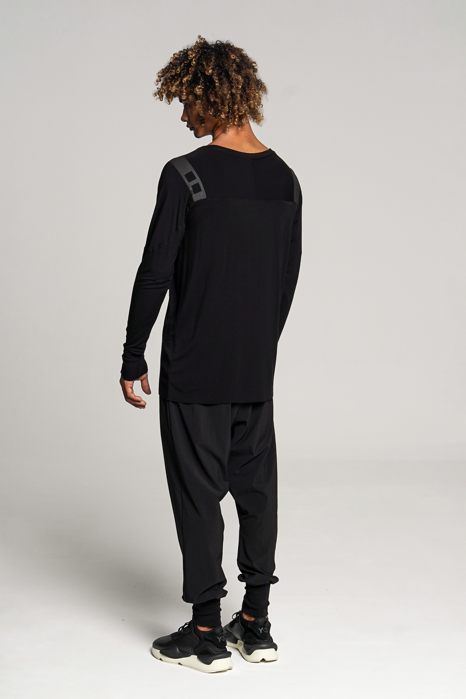 RE:VOLVER ATELIER Bamboo Stretch Long Sleeve T-Shirt