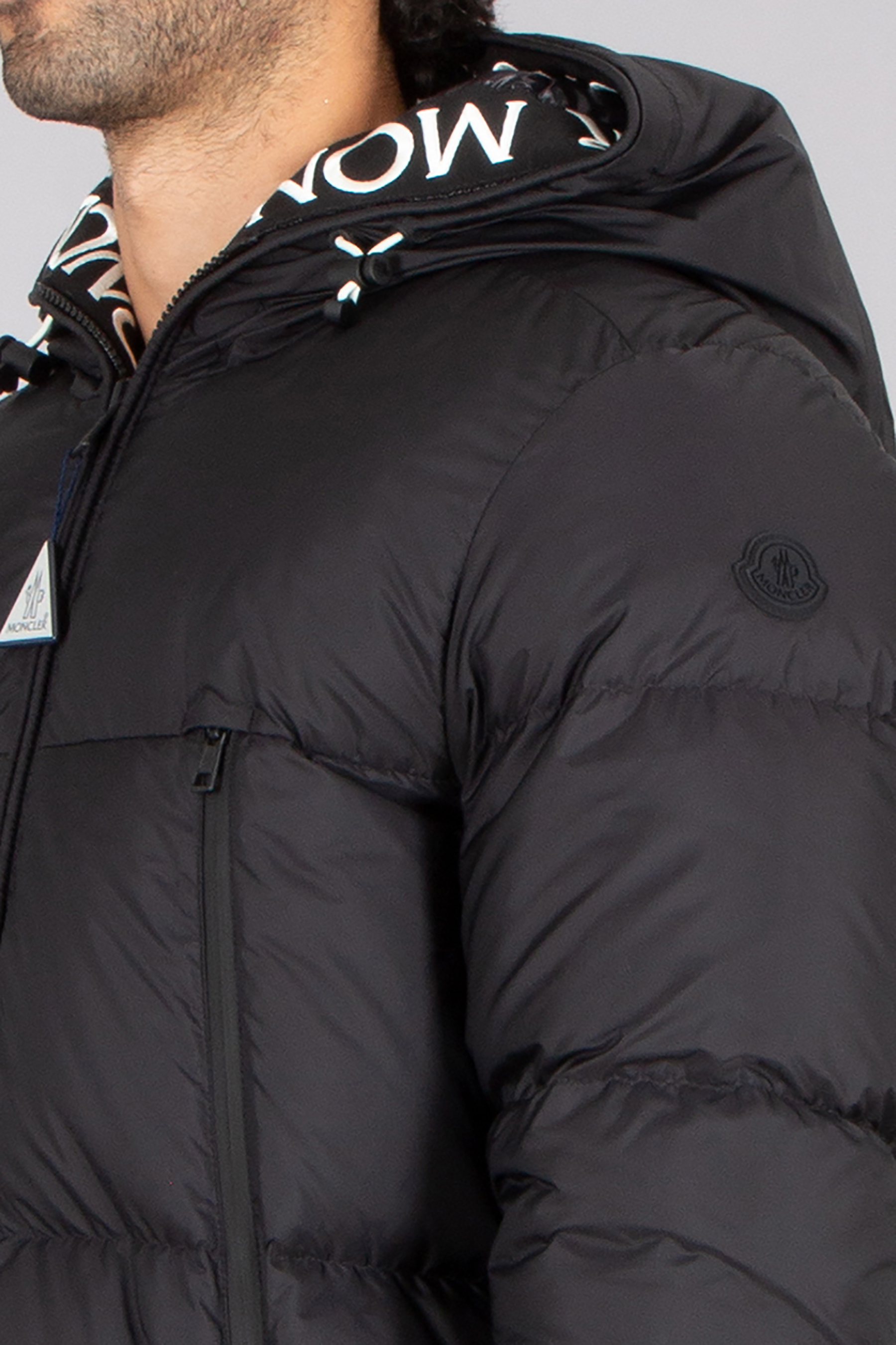 MONCLER Montcla Regular Fit Recycled Rainwear Down Jacket Bekleidung, Mantel, Jacke