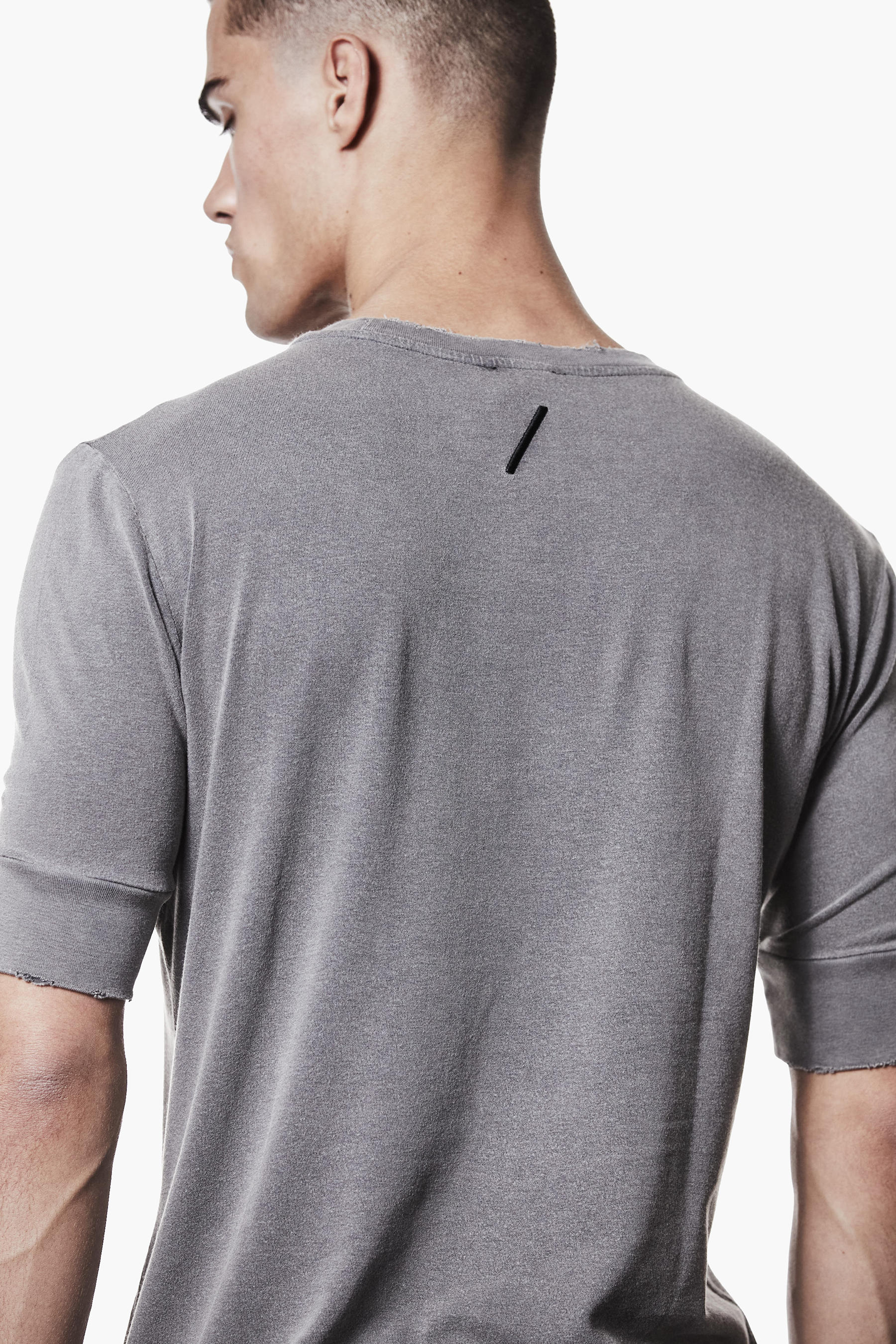 THOM KROM Slim Fit Cotton-Modal Stretch Jersey T-Shirt T-shirt, Langarm, Ärmel, Hals, Person
