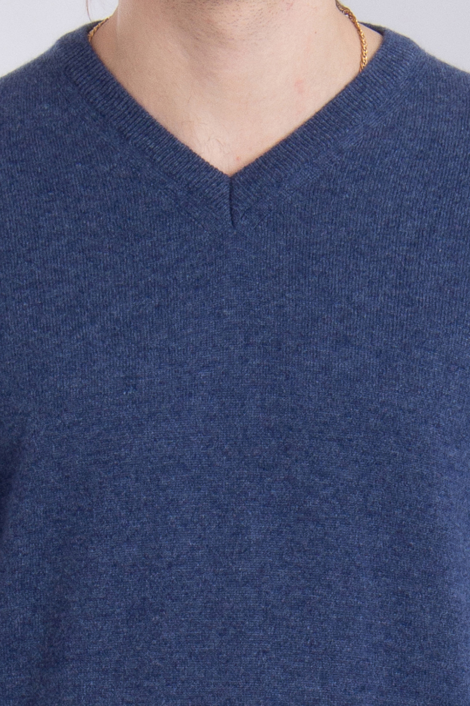 AIDA BARNI Cashmere V-Neck Sweater AIDA BARNI Cashmere V-Neck Sweater