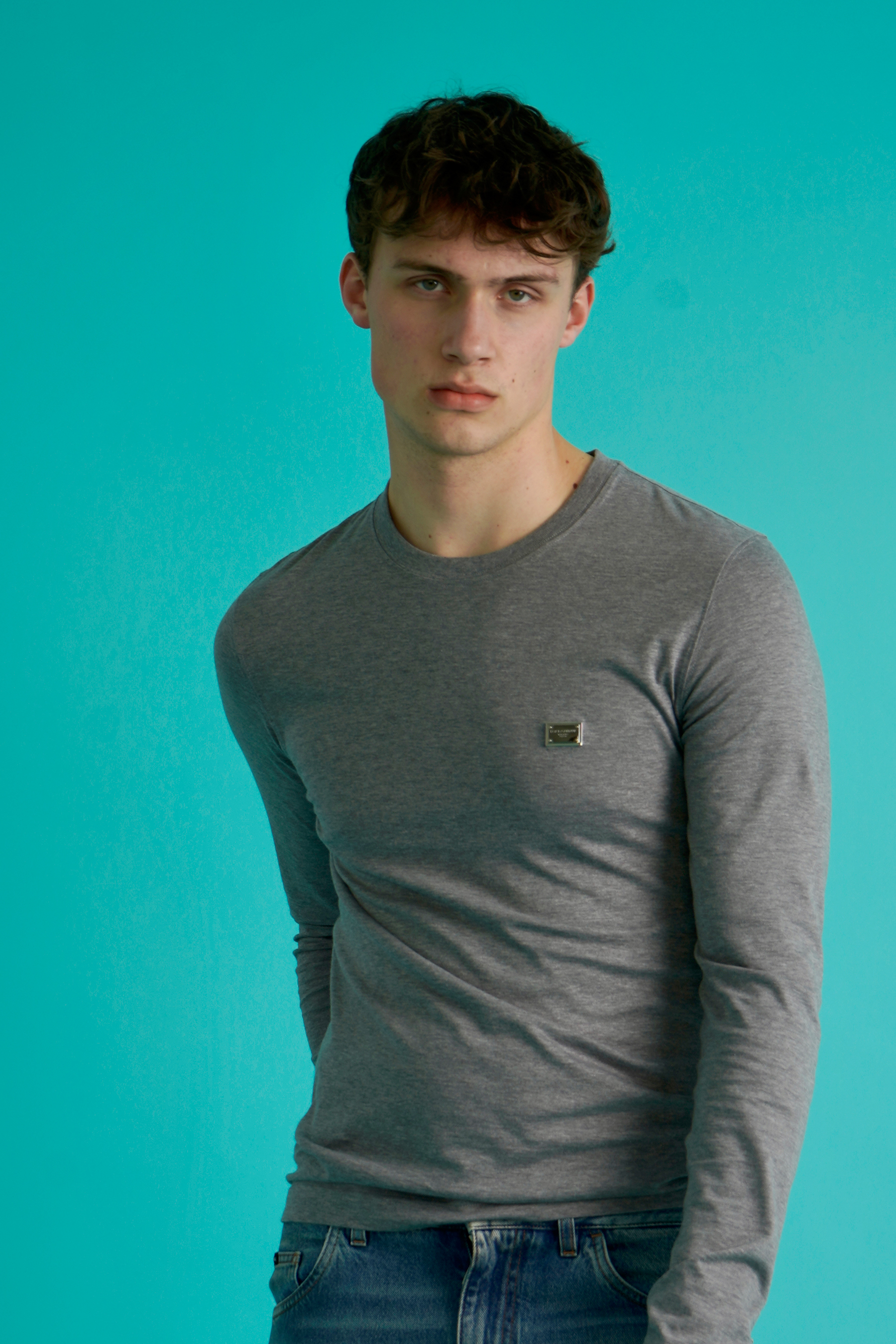 Langarm, Ärmel, T-shirt, Person, Jeans
