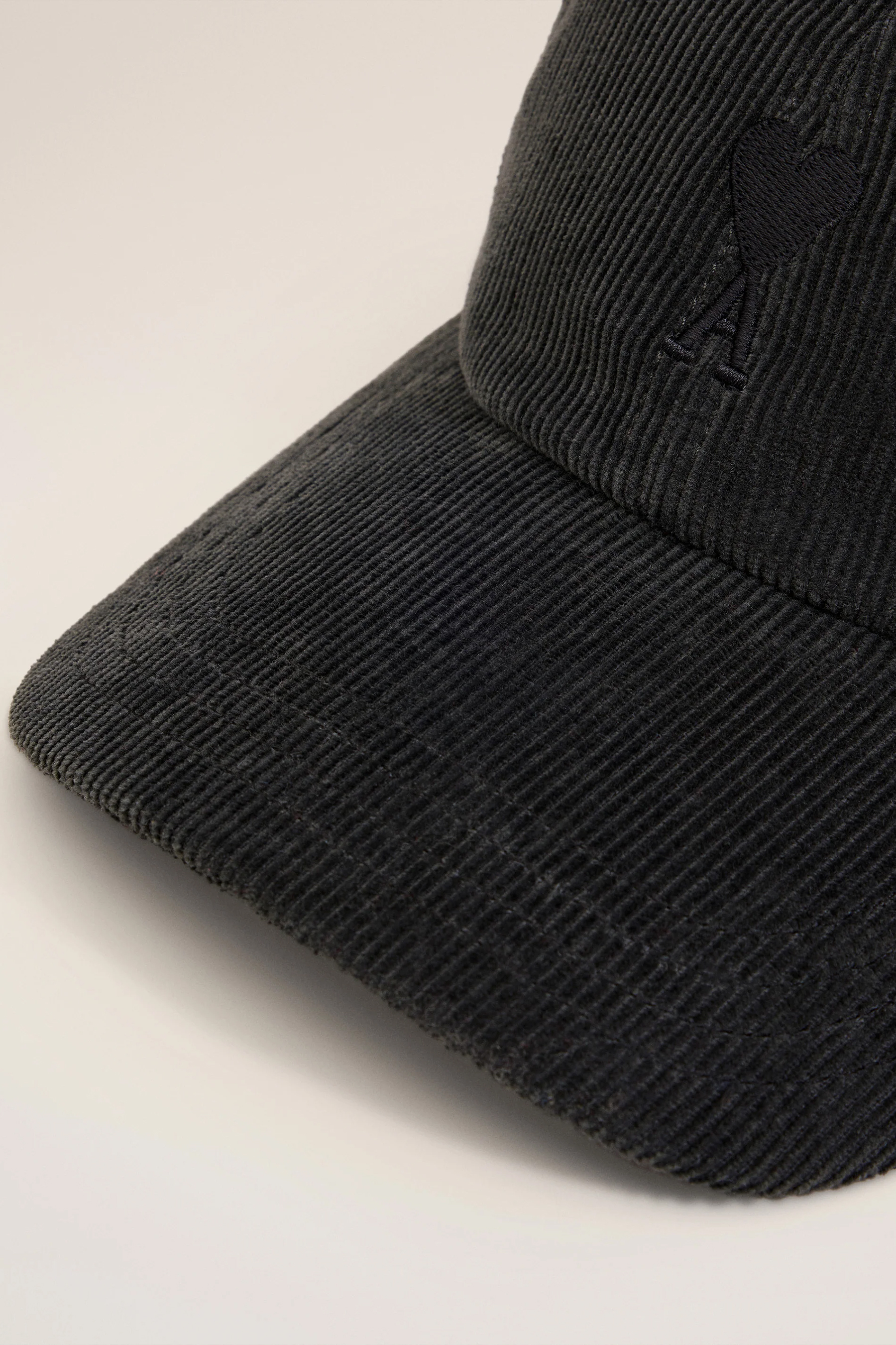 AMI PARIS Ami De Coeur Cotton Corduroy Cap AMI PARIS Ami De Coeur Cotton Corduroy Cap