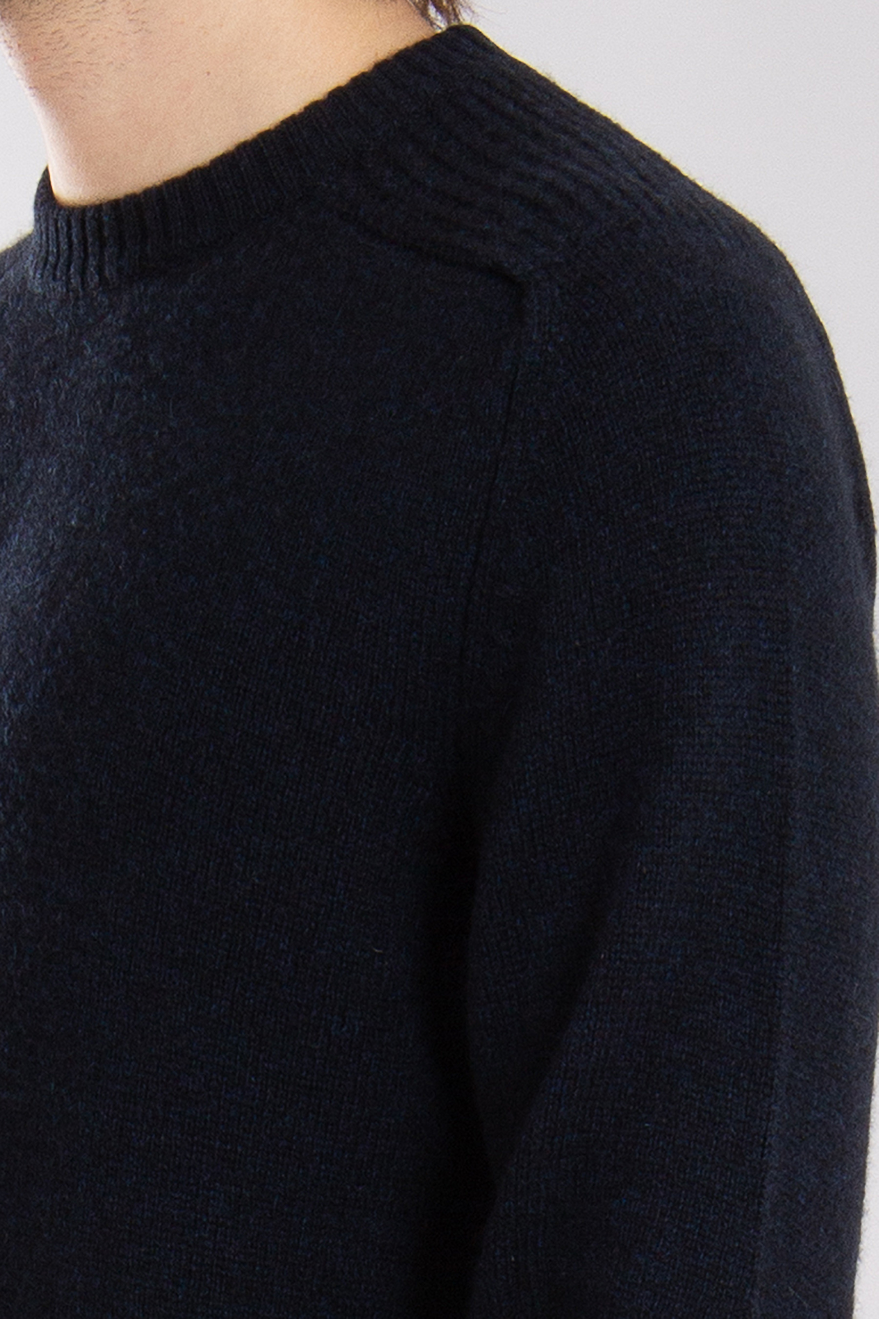 SEASE Coarsehair Cashmere Round Neck Sweater SEASE Coarsehair Cashmere Round Neck Sweater