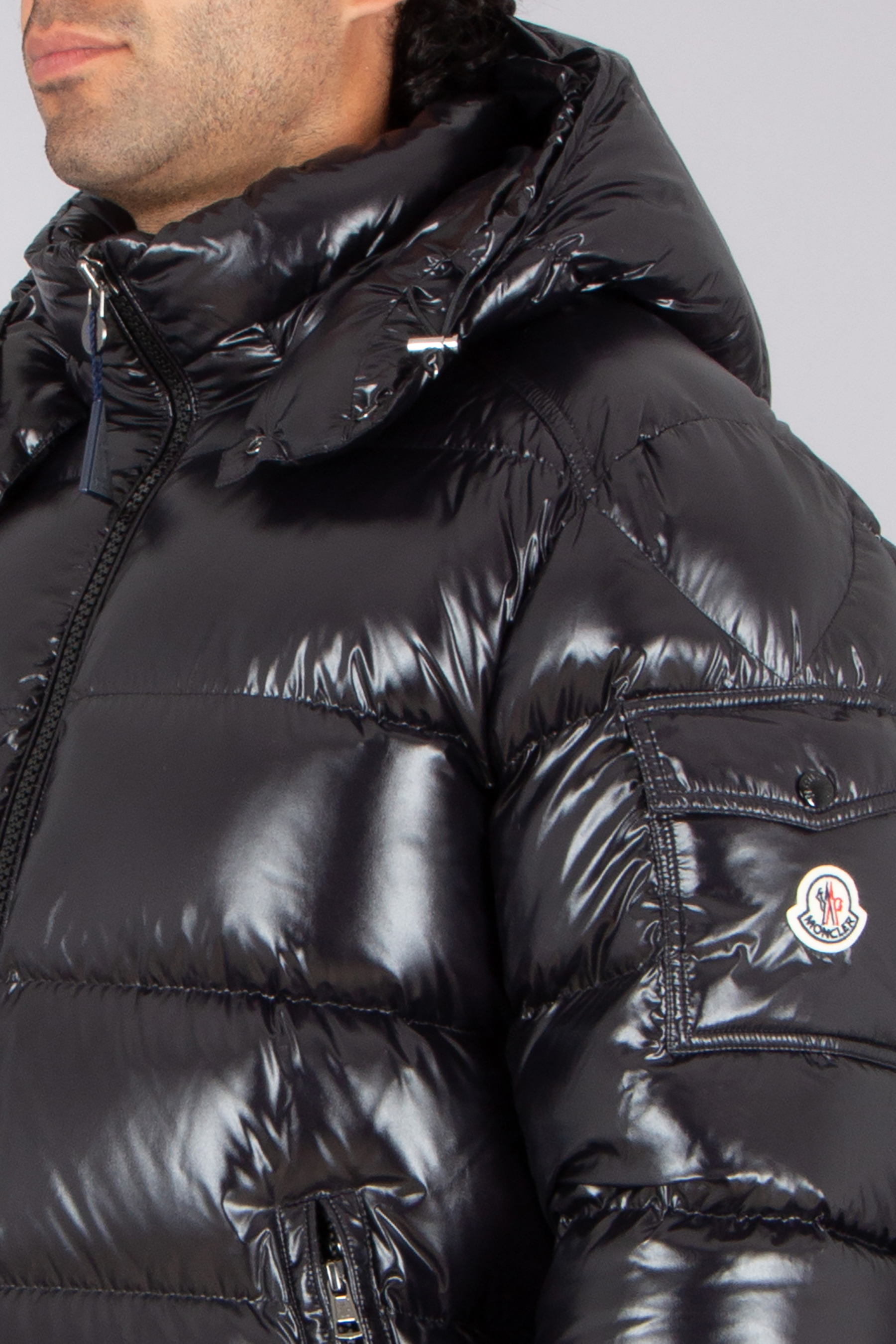 Bekleidung, Mantel, Jacke, Gesicht, Person