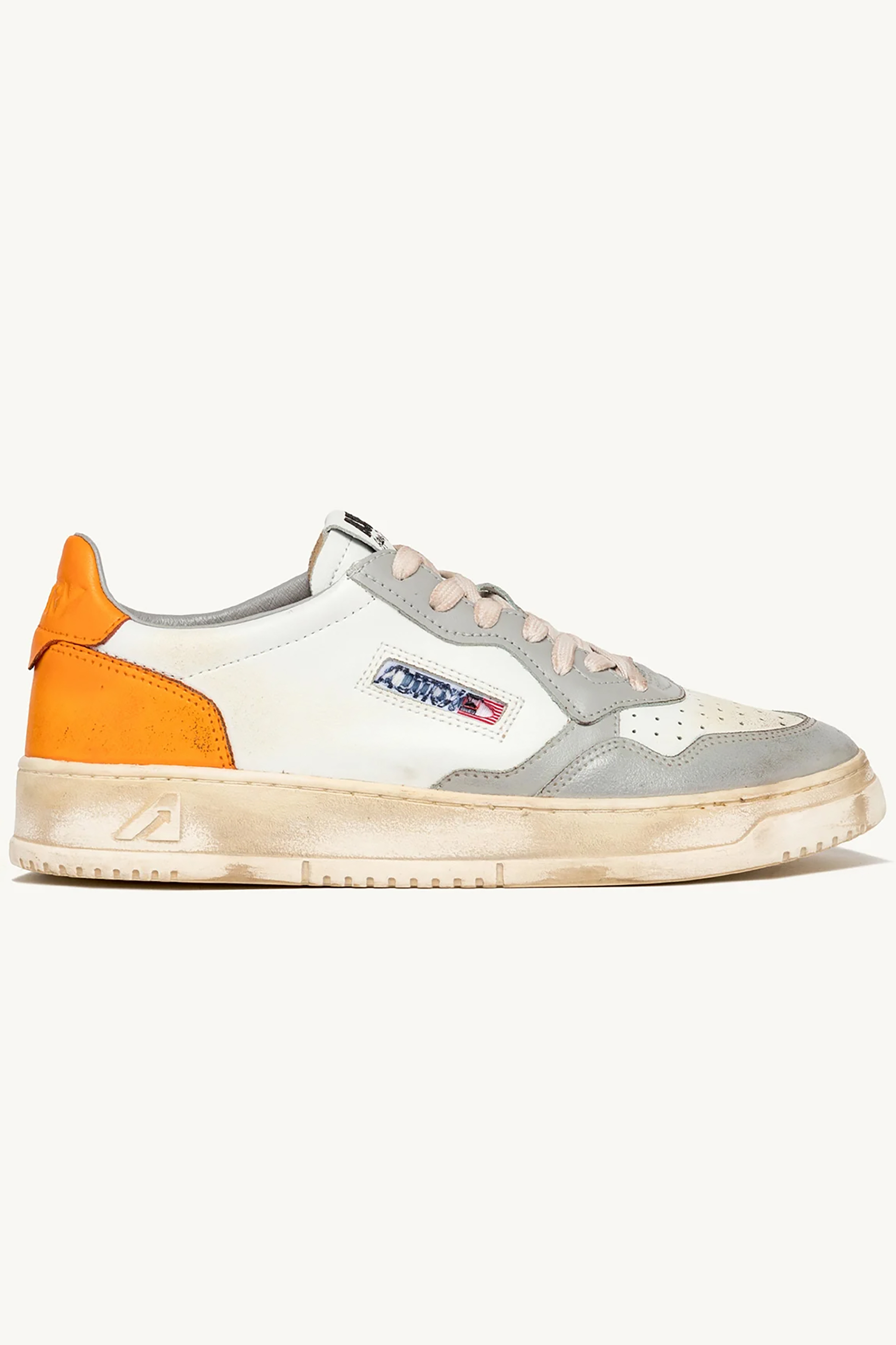 AUTRY Low Top Leather Sneakers Medalist Super Vintage AUTRY Low Top Leather Sneakers Medalist Super Vintage