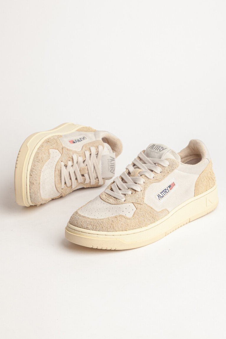 AUTRY Low Leather & Suede Sneakers Medalist AUTRY Low Leather & Suede Sneakers Medalist