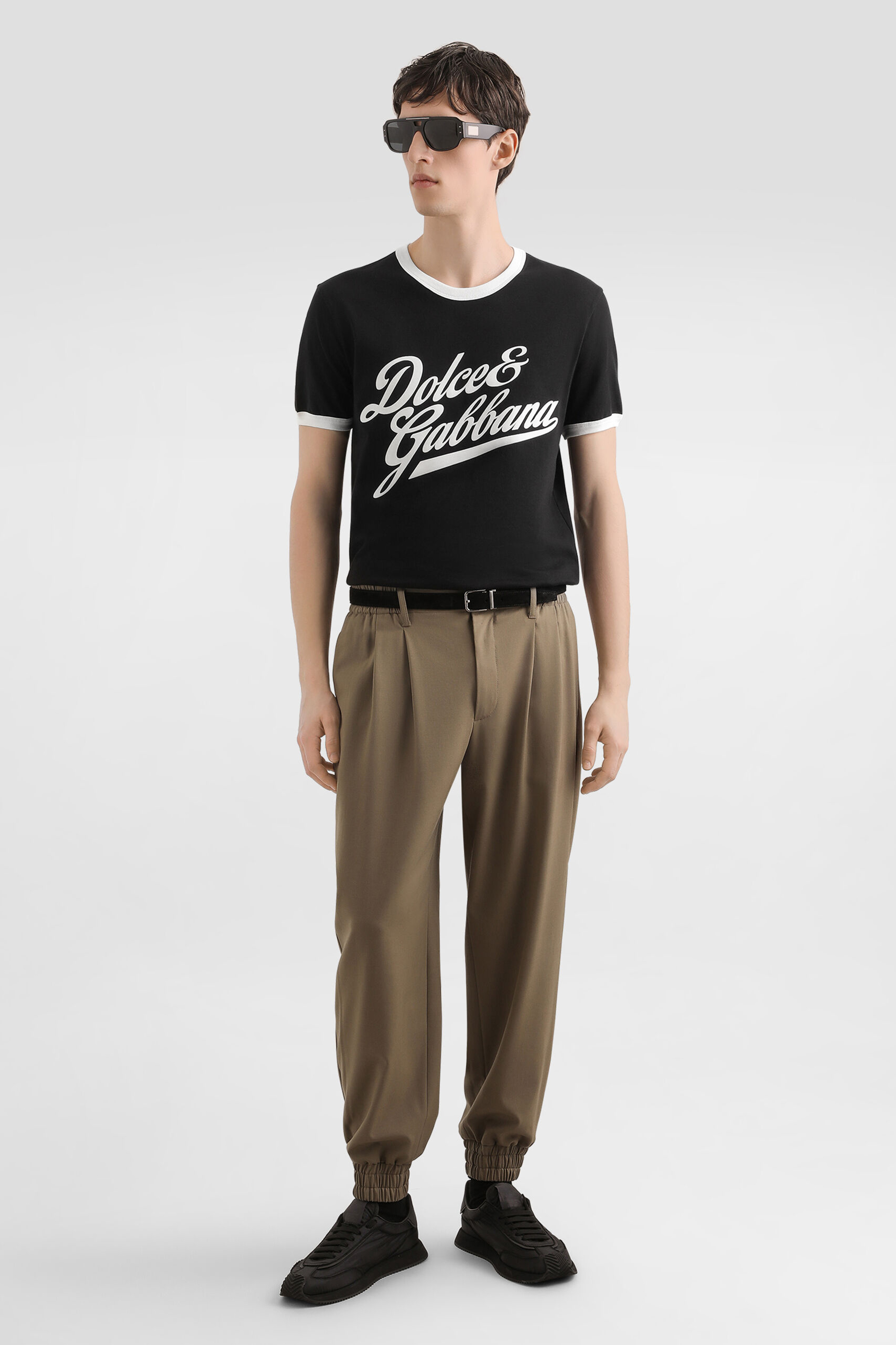 DOLCE & GABBANA Classic Fit Flock Print Cotton Jersey T-Shirt T-shirt, Hosen, Hemd, Person, Jugendlich