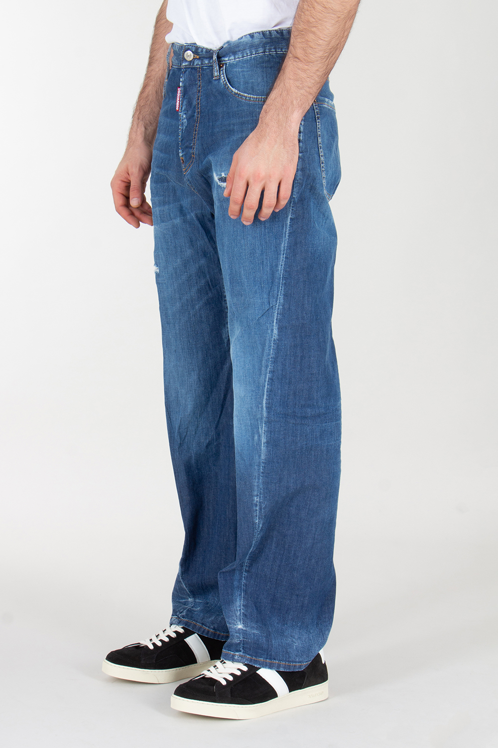 DSQUARED2 Relaxed Fit Distressed Denim Jeans Loose Twist