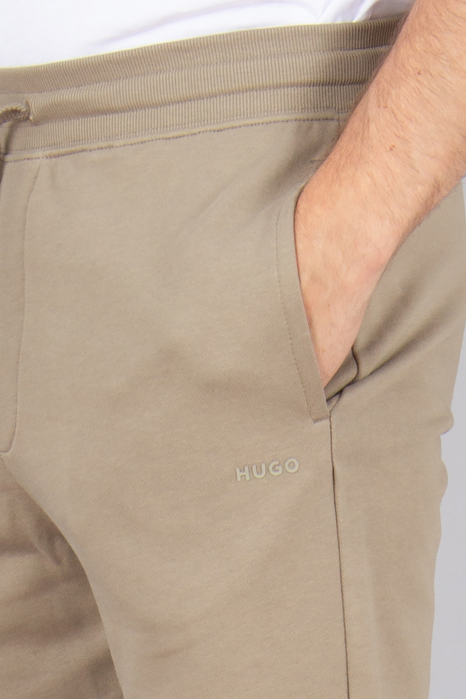 HUGO Relaxed Fit Printed Cotton French Terry Sweatpants Dayote Khaki, Hosen, Leinen, Mann, Person