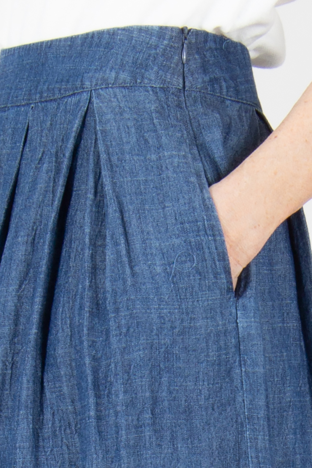 0039 ITALY Regular Fit Lyocell-Linen Denim Skirt Kylie