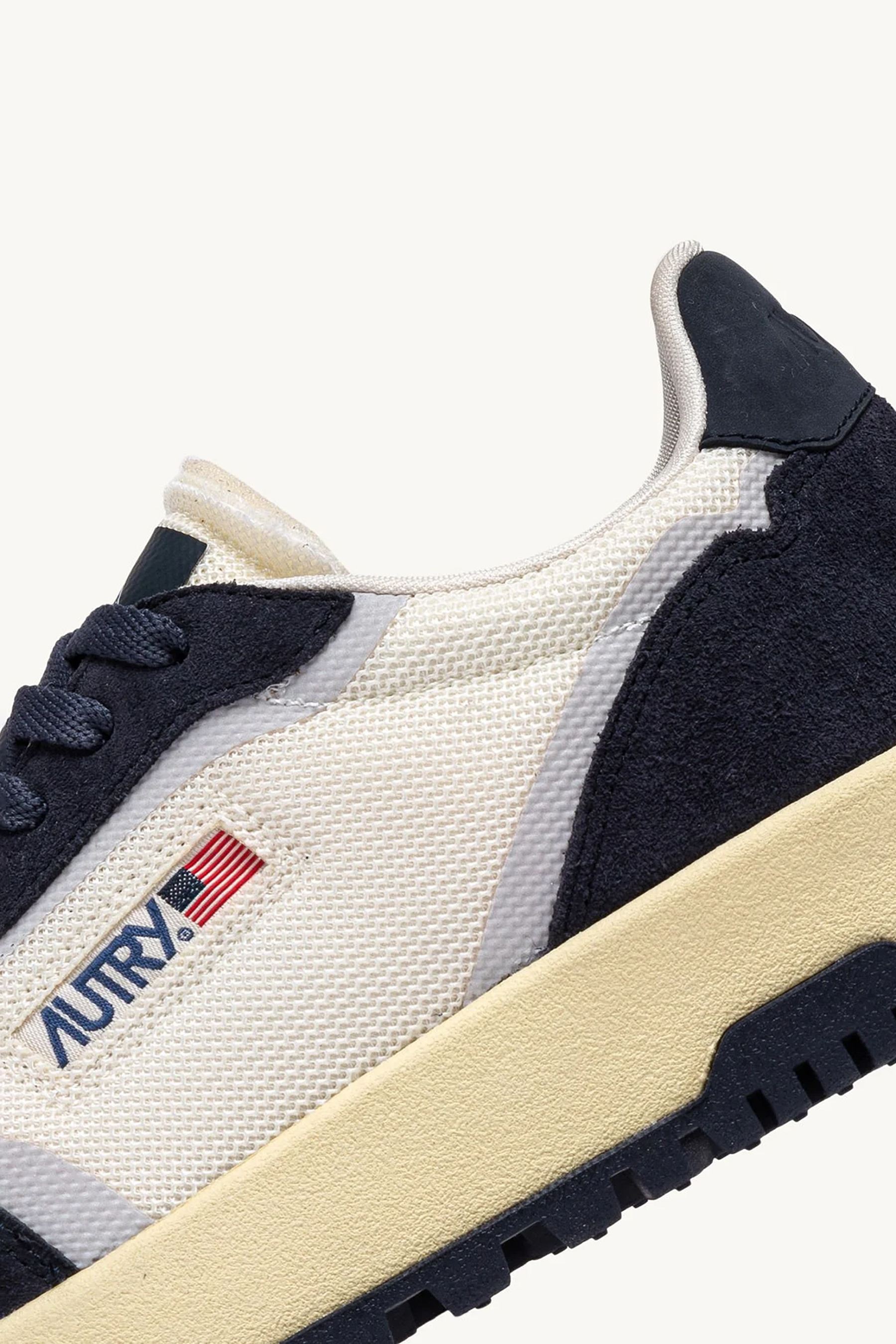AUTRY Mesh & Suede Sneakers Wildpace Low Bekleidung, Schuhwerk, Schuh, Sneaker