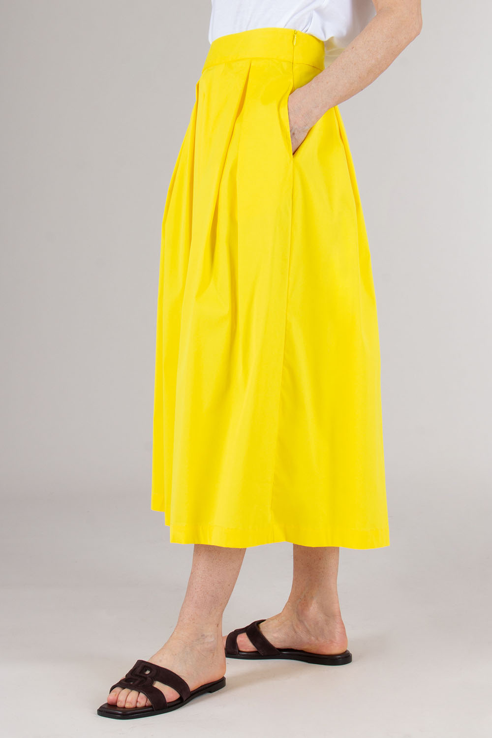 0039 ITALY Long Pleated Skirt Kylie