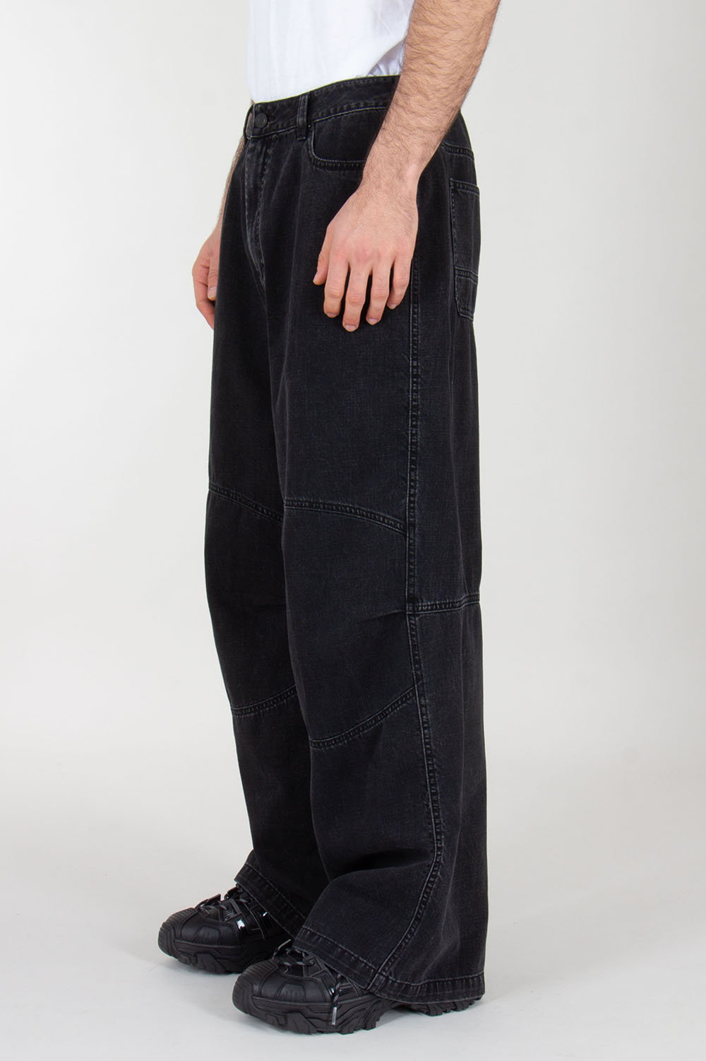JUNN.J Wide Leg Washed Denim Paneled Jeans