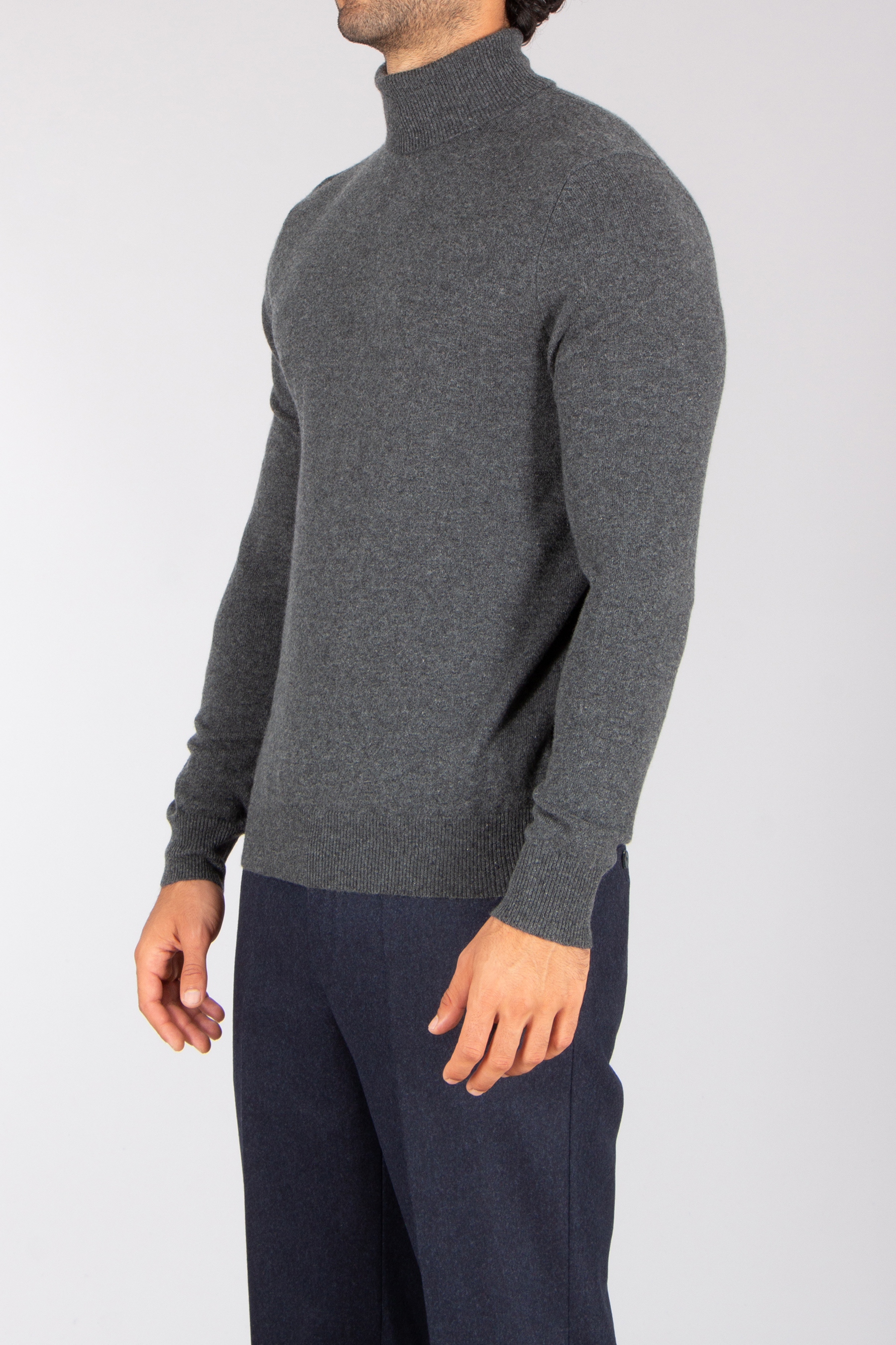MIENTUS BERLIN Regular Fit Cashmere Turtleneck Sweater Bekleidung, Langarm, Ärmel, Strickwaren, Pullover