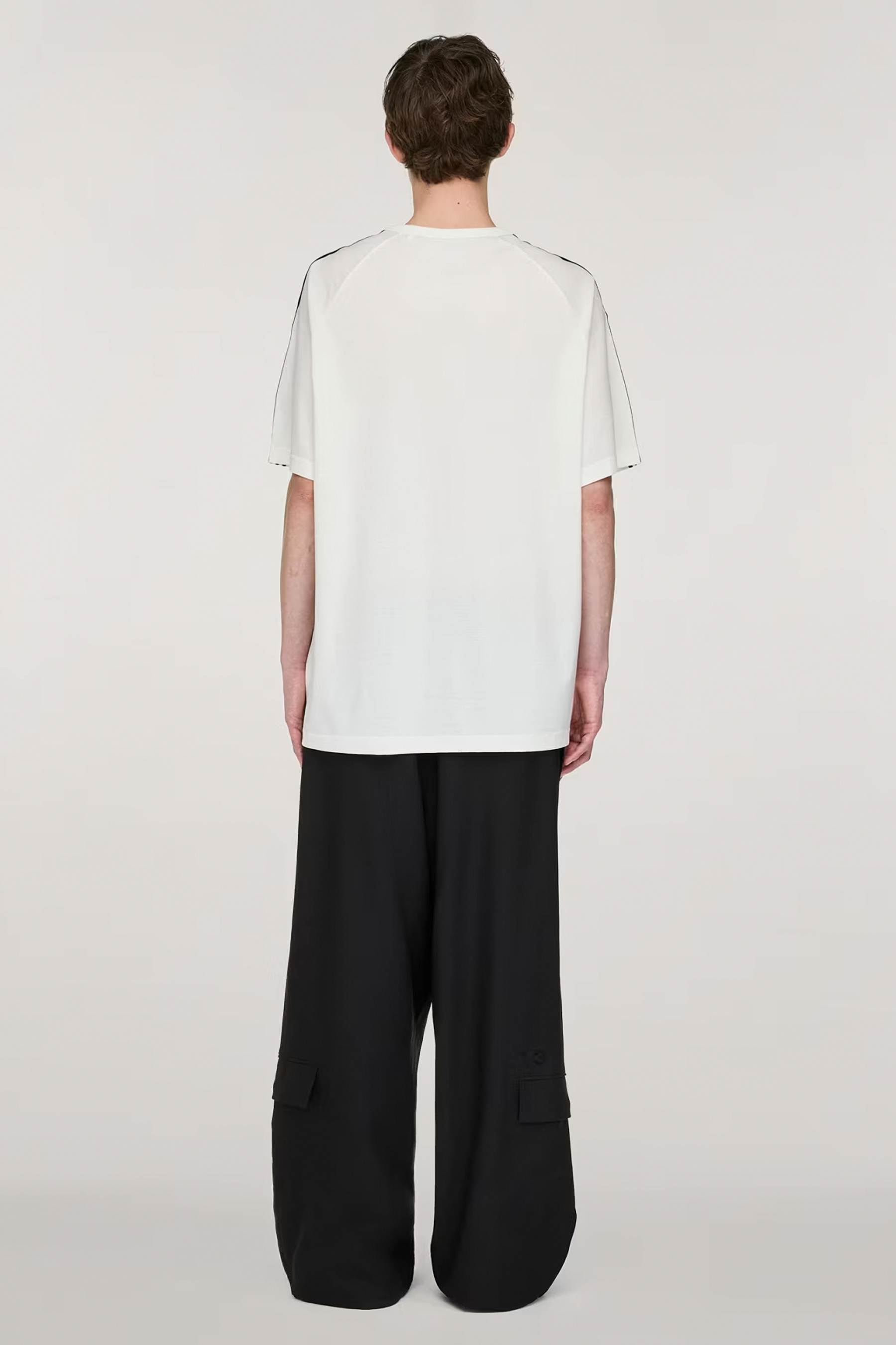 Y-3 Loose Fit Lyocell-Wool Stretch Blend 3-Stripes Wire T-Shirt Bekleidung, T-shirt, Person, Bluse