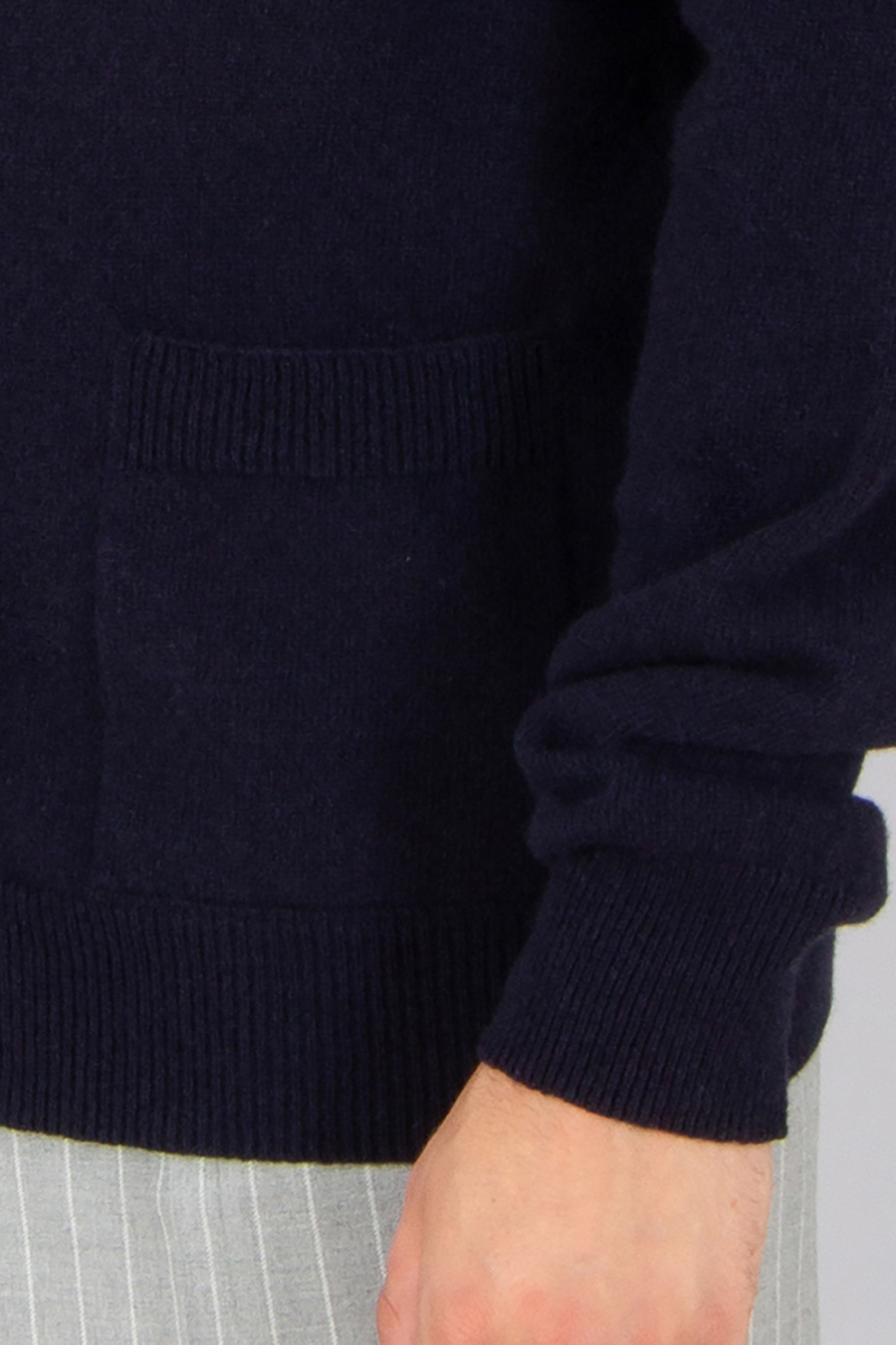 BALMAIN Relaxed Fit Recycled Cashmere-Wool Blend Cardigan Bekleidung, Strickwaren, Pullover, Langarm, Ärmel