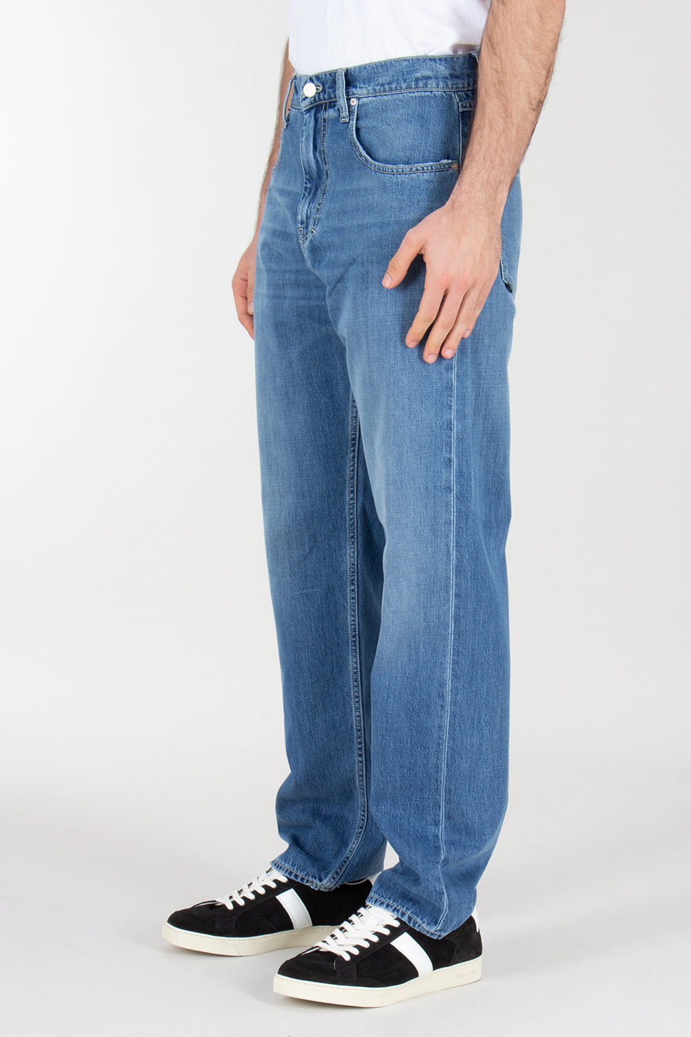 THE NIM Relaxed Fit Stone Washed Denim Jeans 