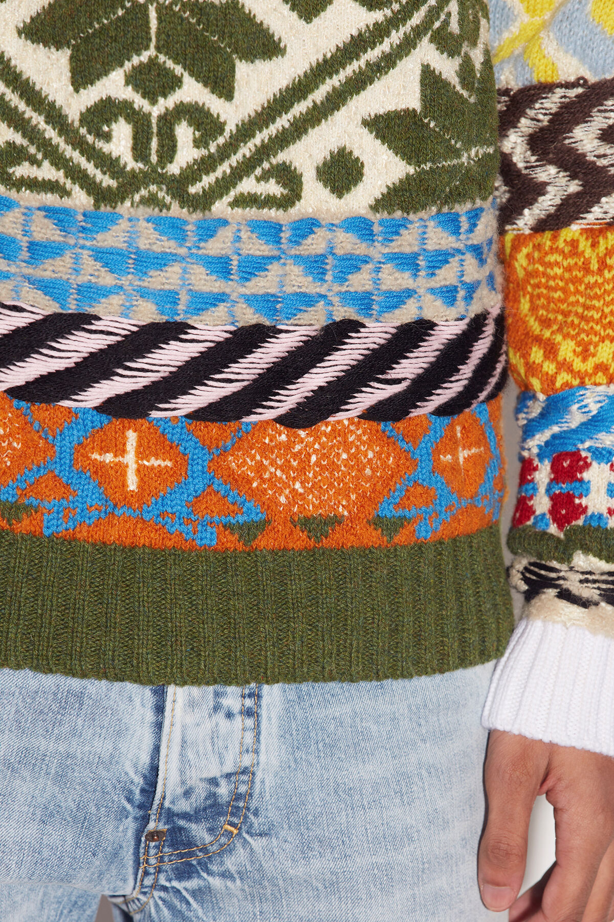 DSQUARED2 Wool Blend Globetrotter Sweater DSQUARED2 Wool Blend Globetrotter Sweater