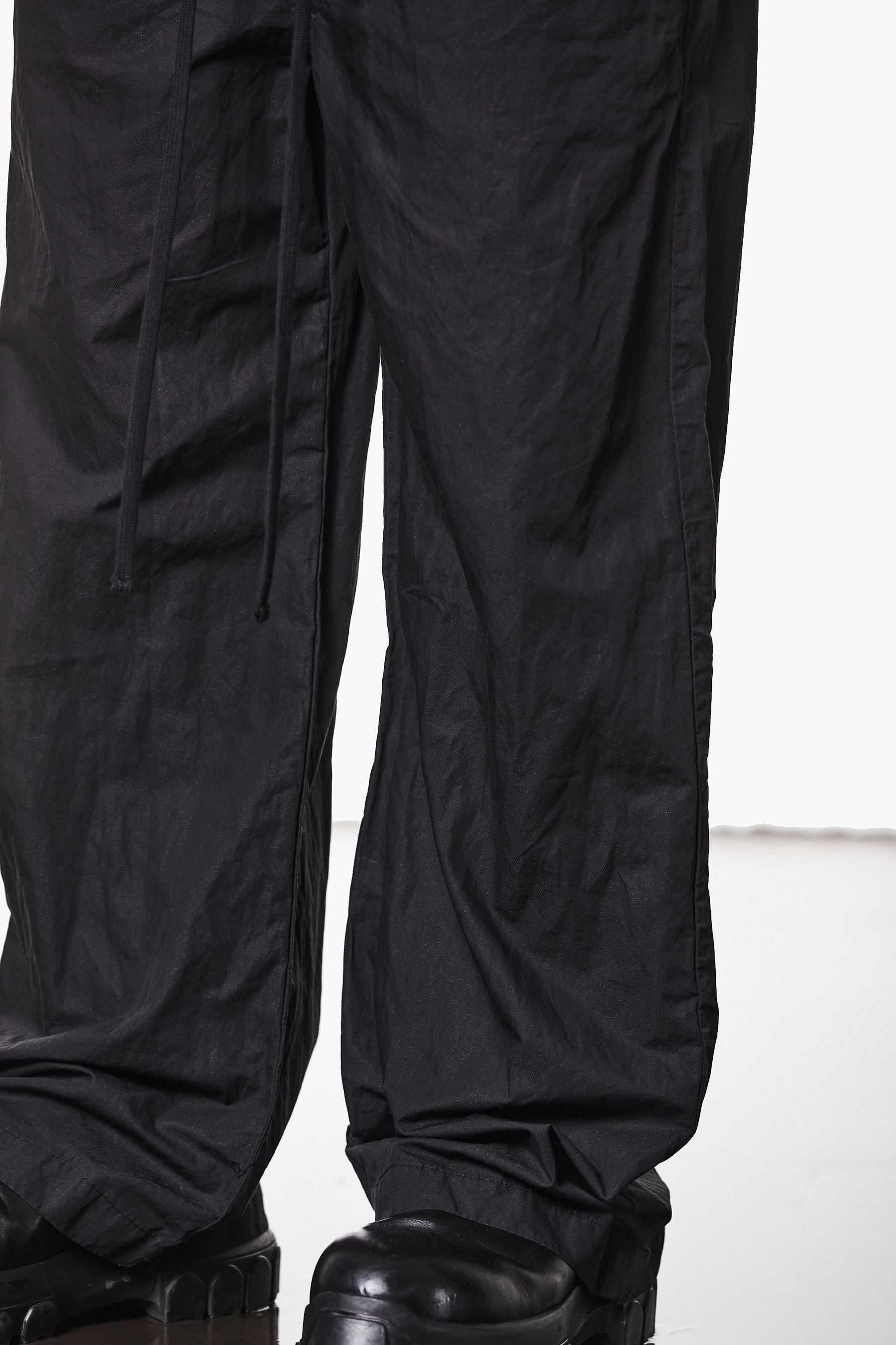 THOM KROM Wide Leg Metallised Cotton Blend Pants Bekleidung, Hosen, Jeans, Mantel
