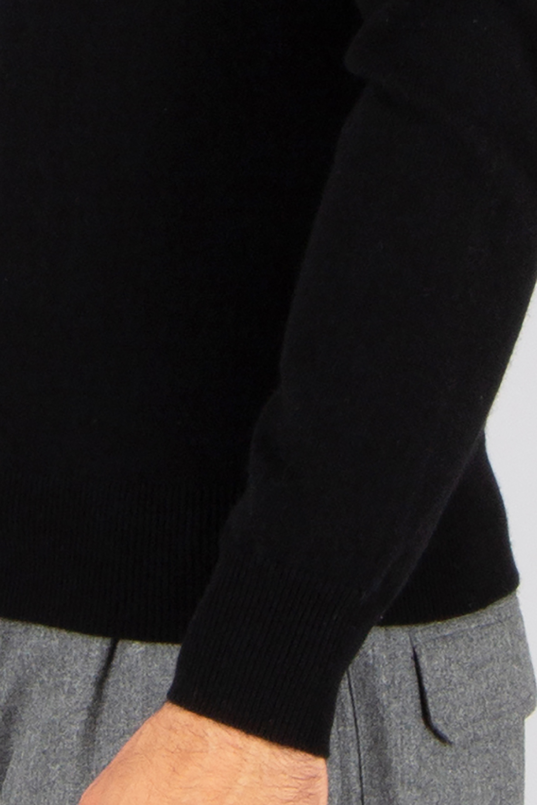 ALLUDE Regular Fit Cashmere Round Neck Sweater Langarm, Ärmel, Strickwaren, Pullover, Person