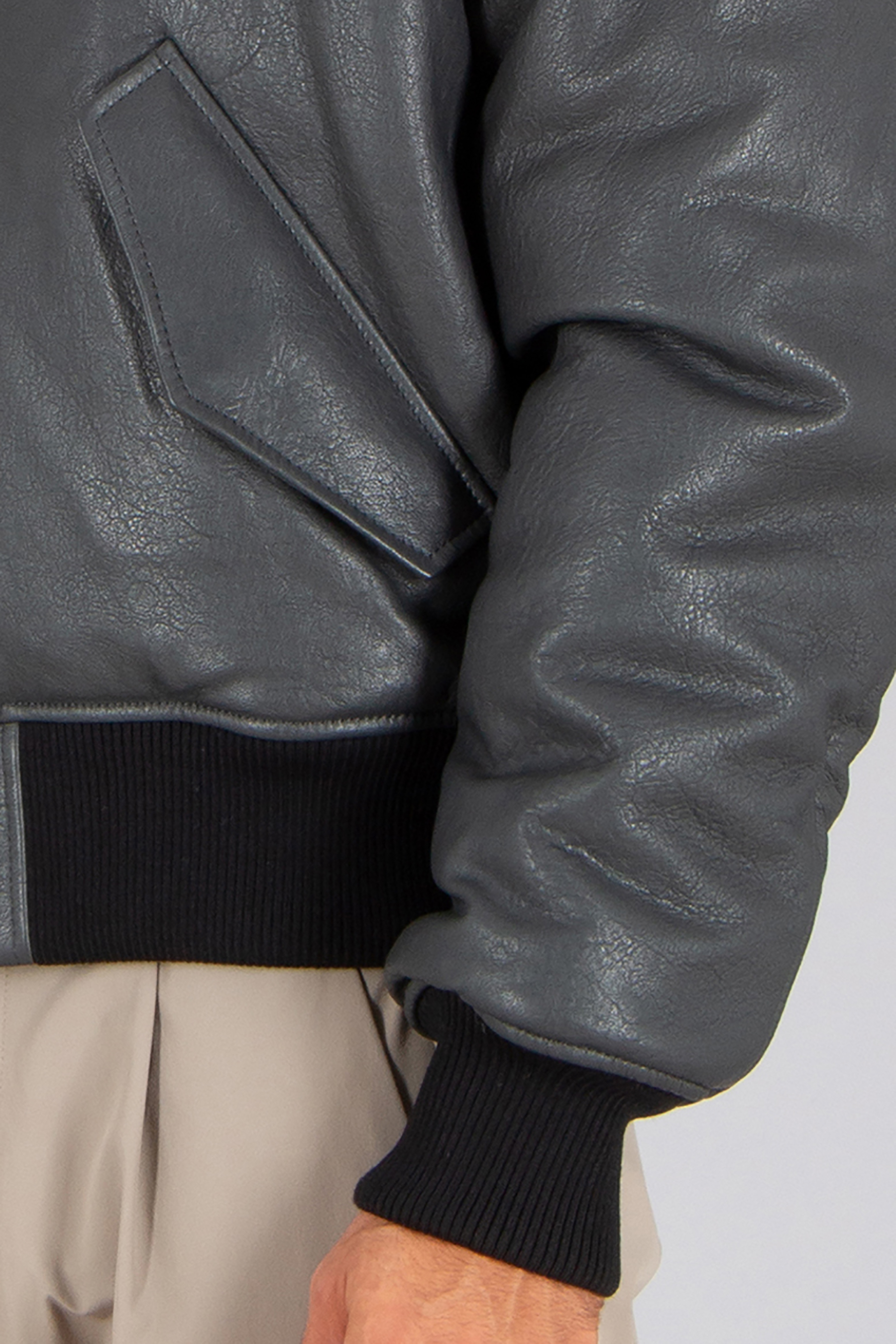 AMI PARIS Boxy Fit Padded Shearling Trim Lamb Leather Jacket Mantel, Jacke, Erwachsener, Mann, Person