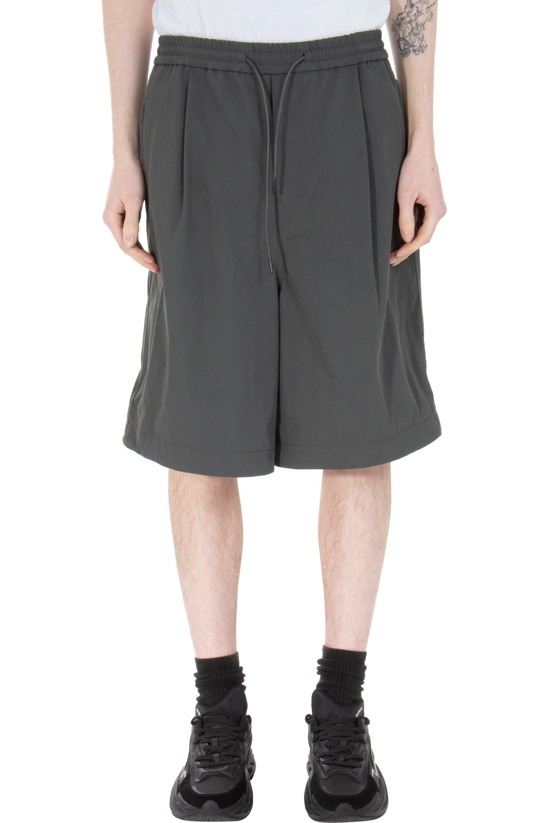 JUUN.J Wide Leg Nylon Shorts | JC4425P213GREY