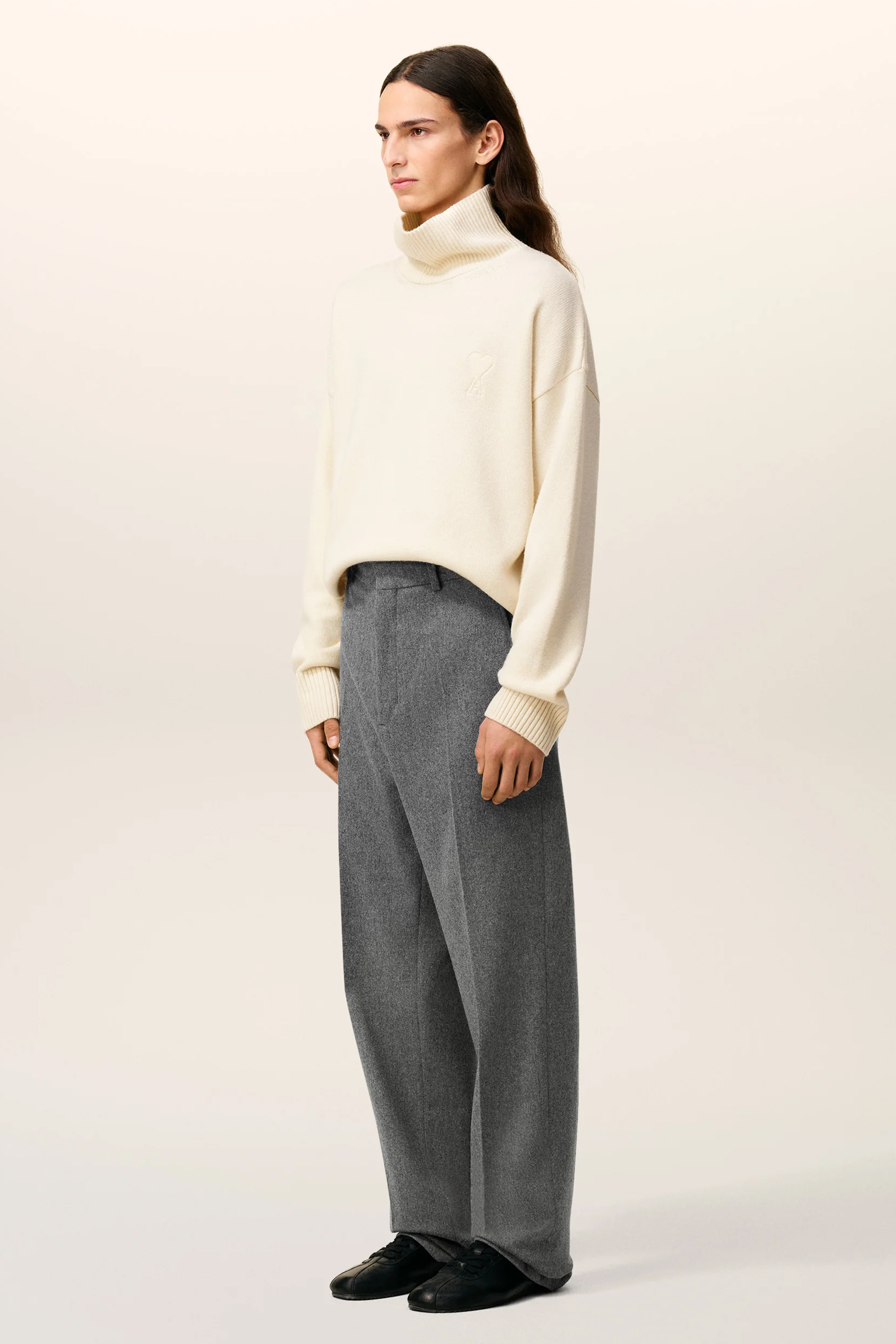 AMI PARIS Loose Fit Virgin Wool Flannel Pants Bekleidung, Hosen, Strickwaren, Pullover, Langarm