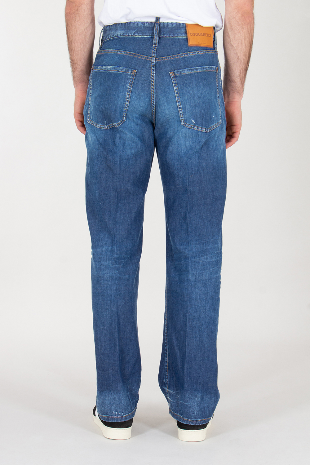 DSQUARED2 Relaxed Fit Distressed Denim Jeans Loose Twist