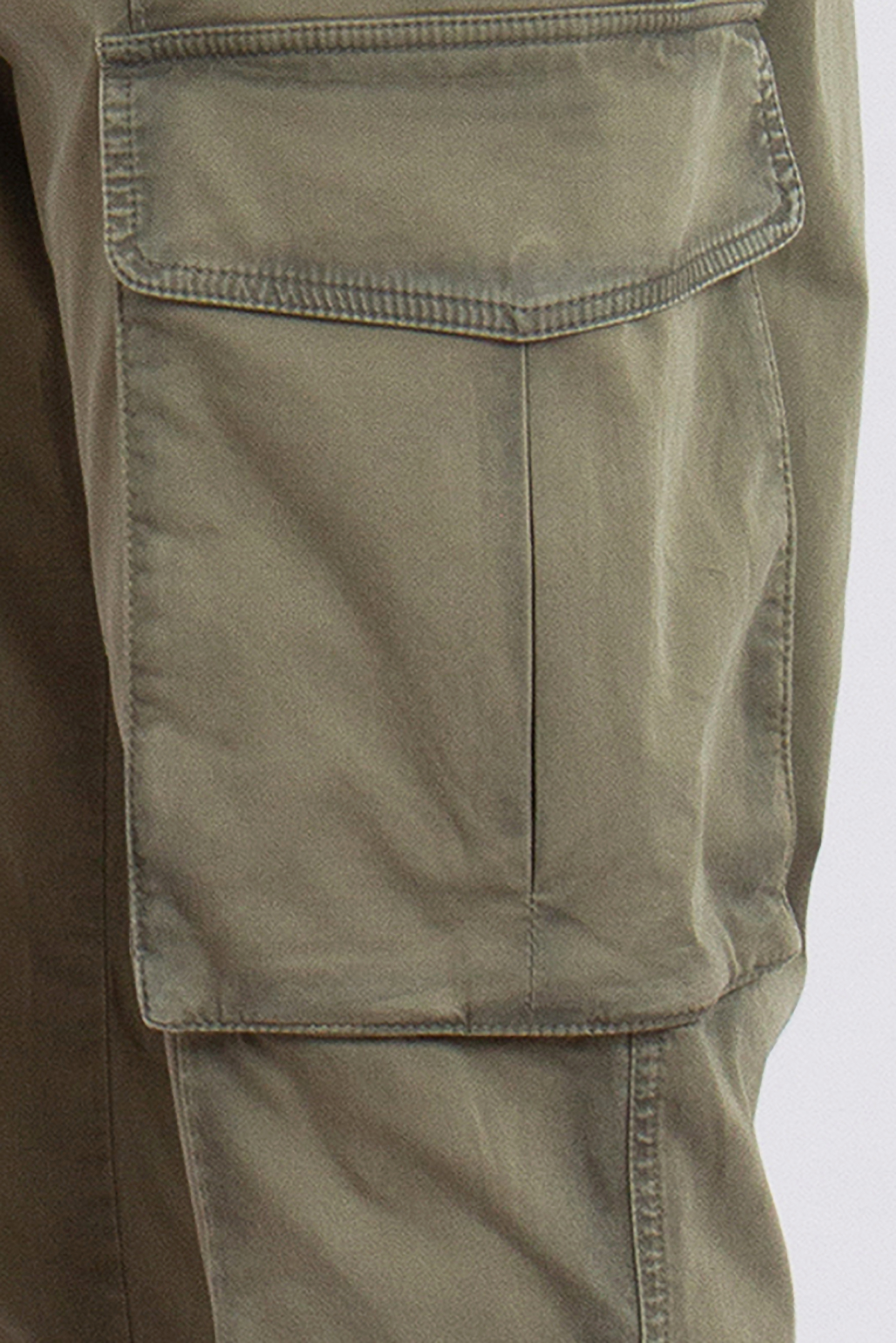 BALMAIN Regular Fit Cotton Stretch Cargo Pants BALMAIN Regular Fit Cotton Stretch Cargo Pants