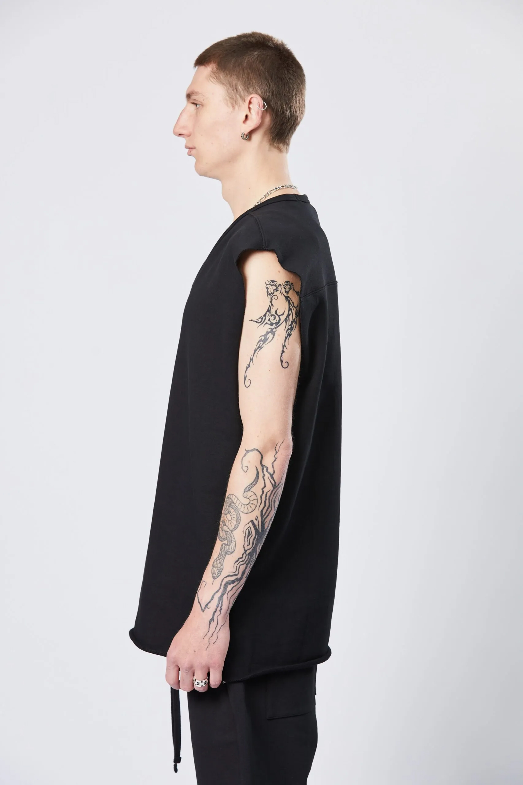 THOM KROM Sleeveless Cotton V-Neck Top THOM KROM Sleeveless Cotton V-Neck Top
