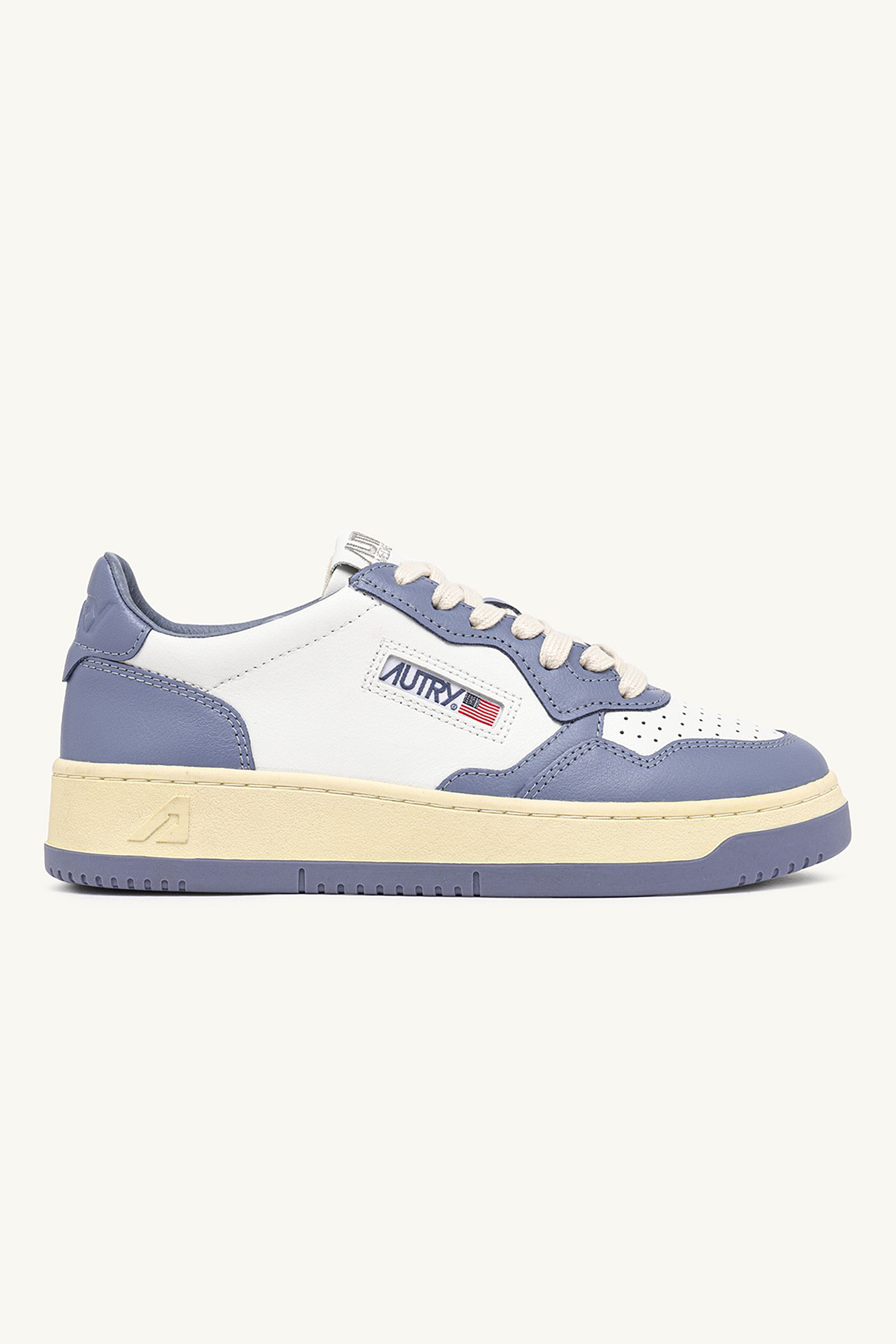 AUTRY Leather Sneakers Medalist Low Bekleidung, Schuhwerk, Schuh, Sneaker