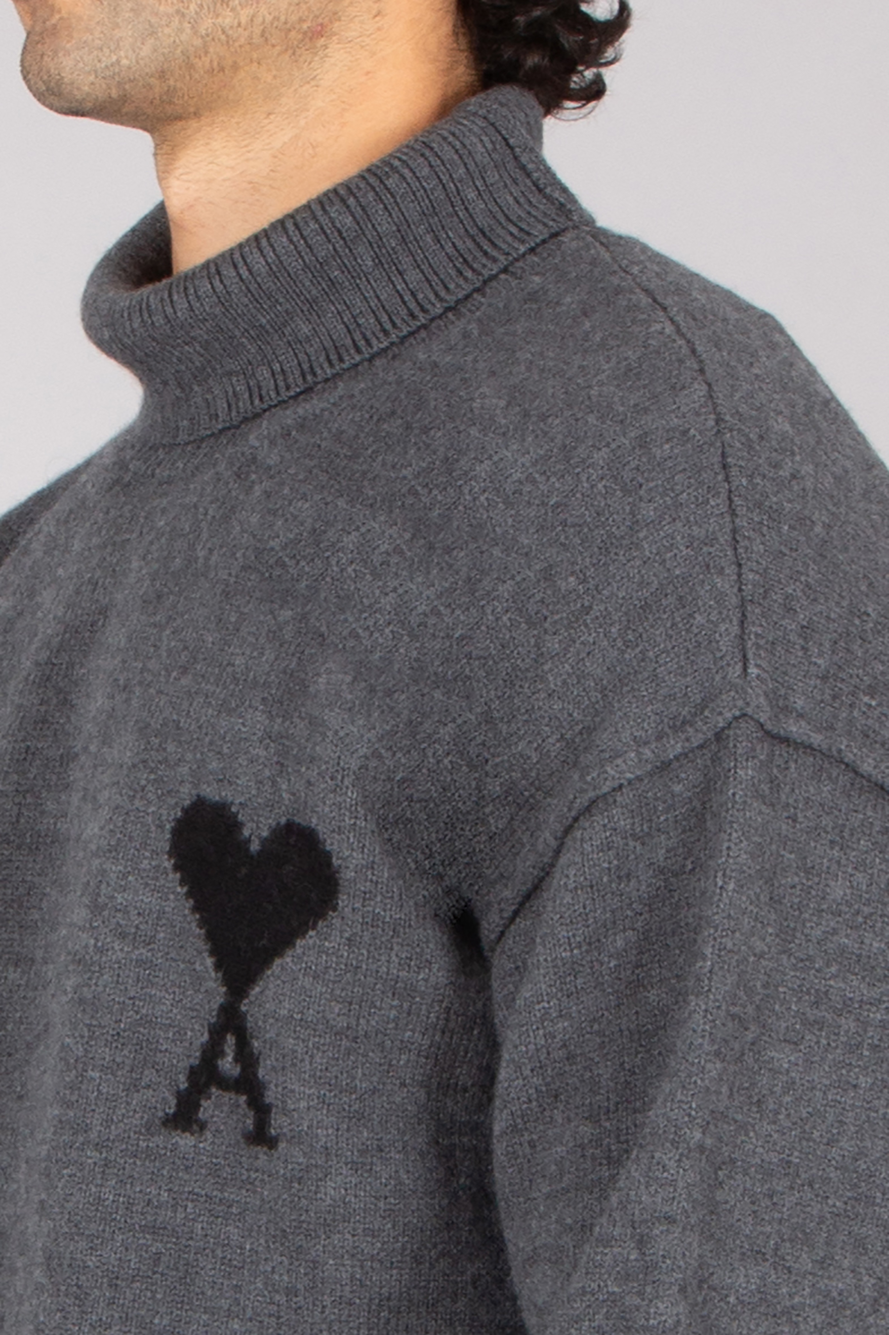 AMI PARIS Relaxed Fit Ami De Coeur Virgin Wool Funnel Neck Sweater Pulli, Vlies, Erwachsener, Mann, Person