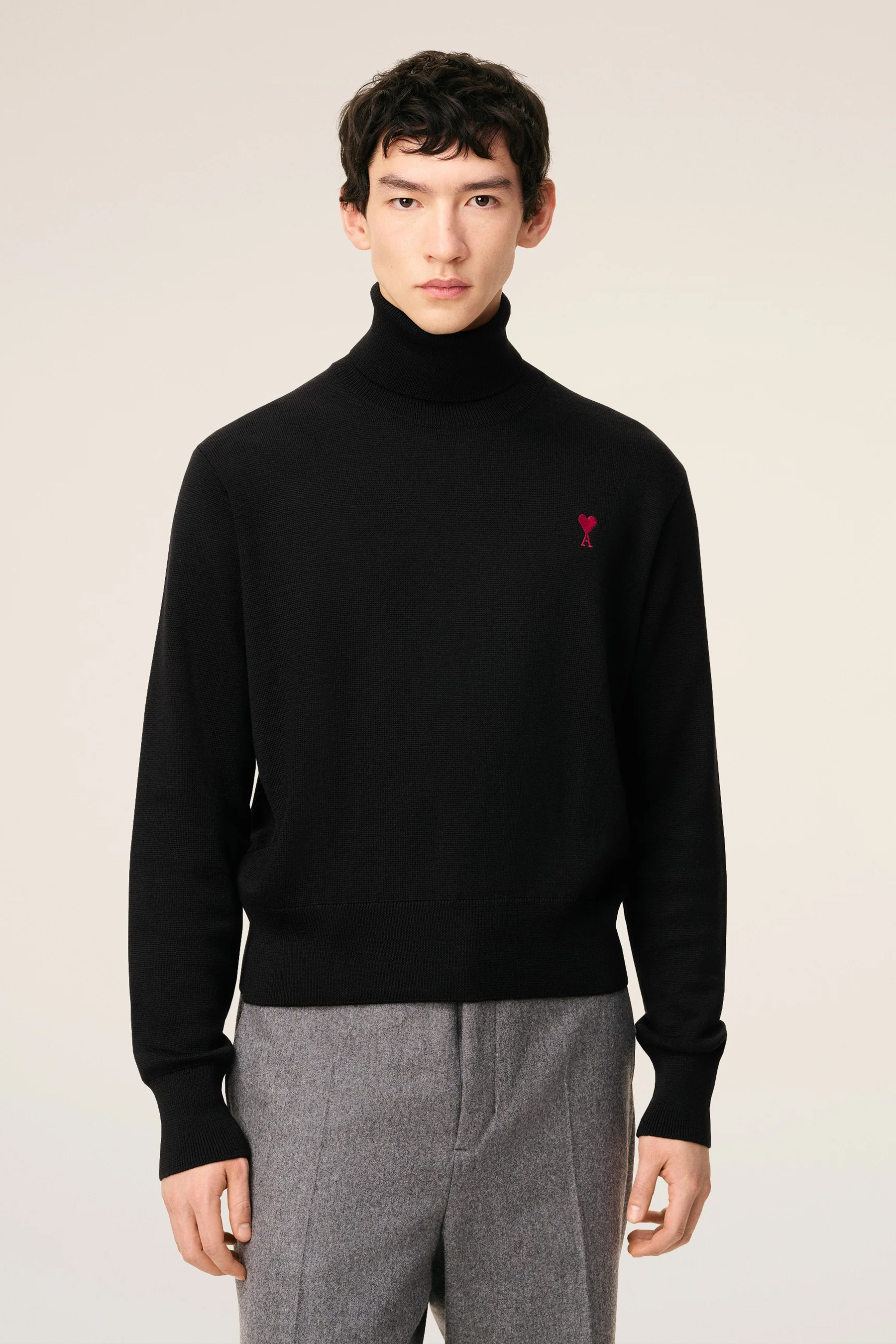 AMI PARIS Regular Fit Ami De Coeur Extra Fine Wool Turtleneck Sweater