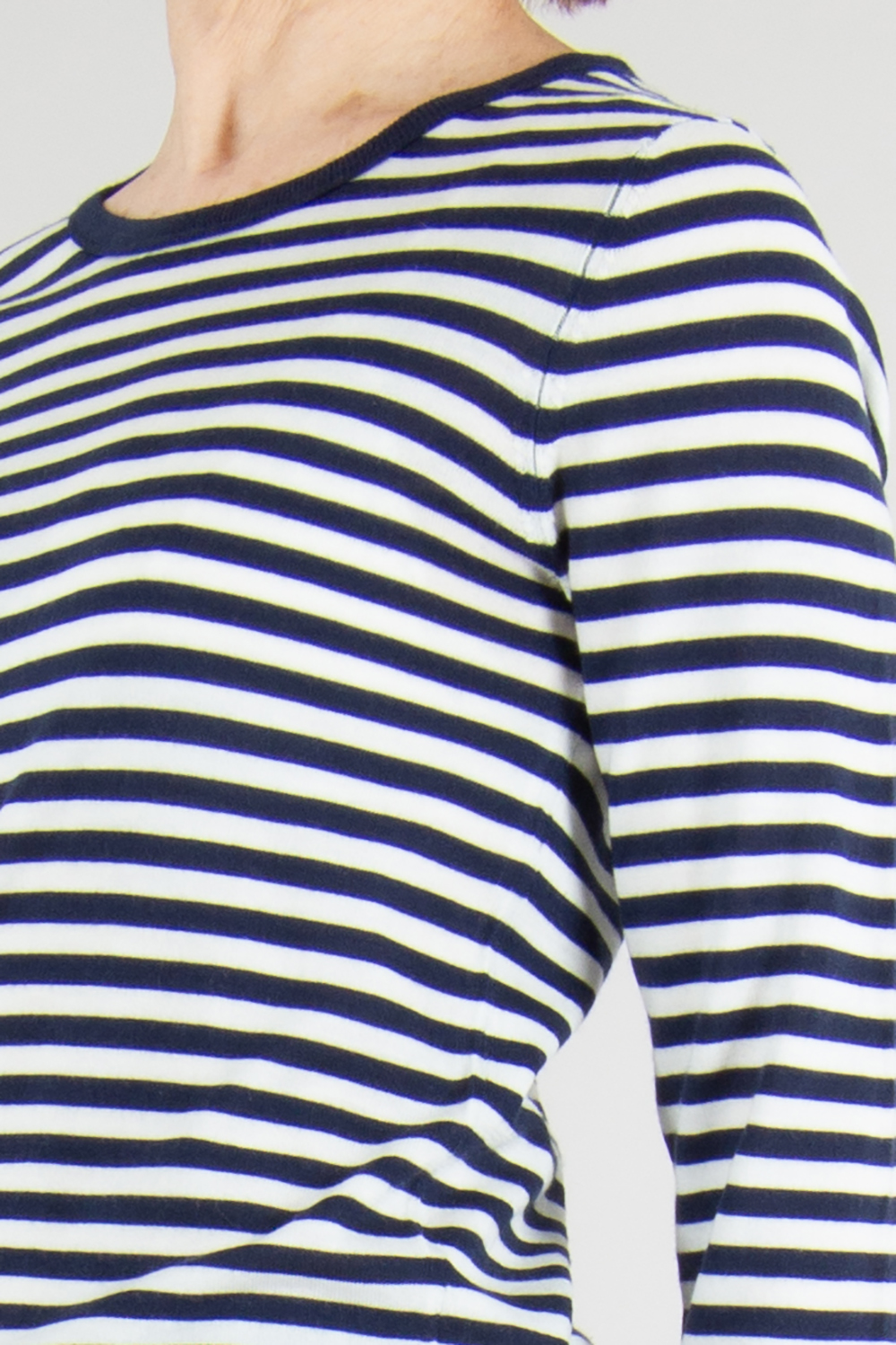 0039 ITALY Knitted Wool Striped Sweater Isola