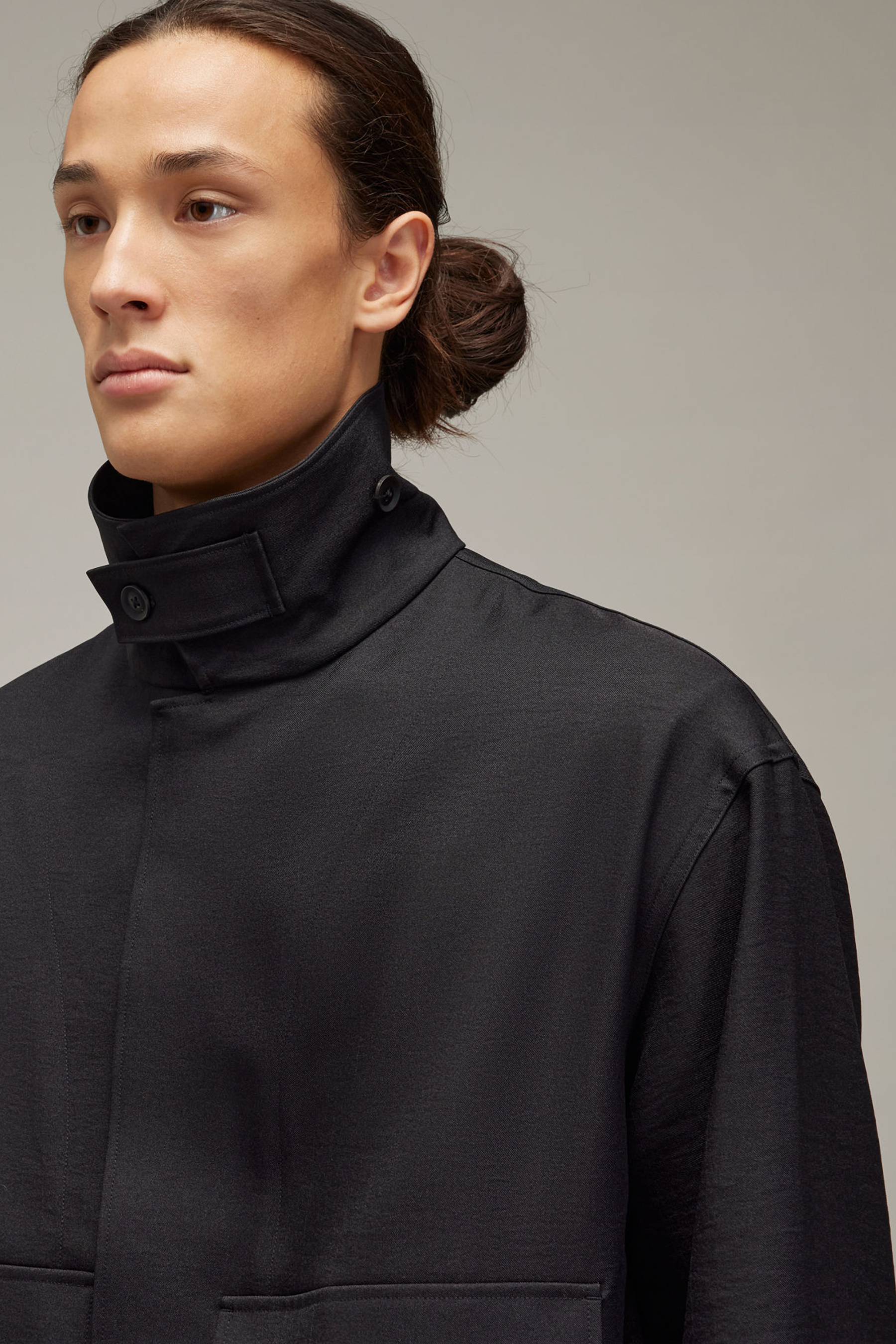 Y-3 Relaxed Fit Recycled Polyester Sport Uniform Coach Jacket Mantel, Bluse, Jacke, Person, Portrait