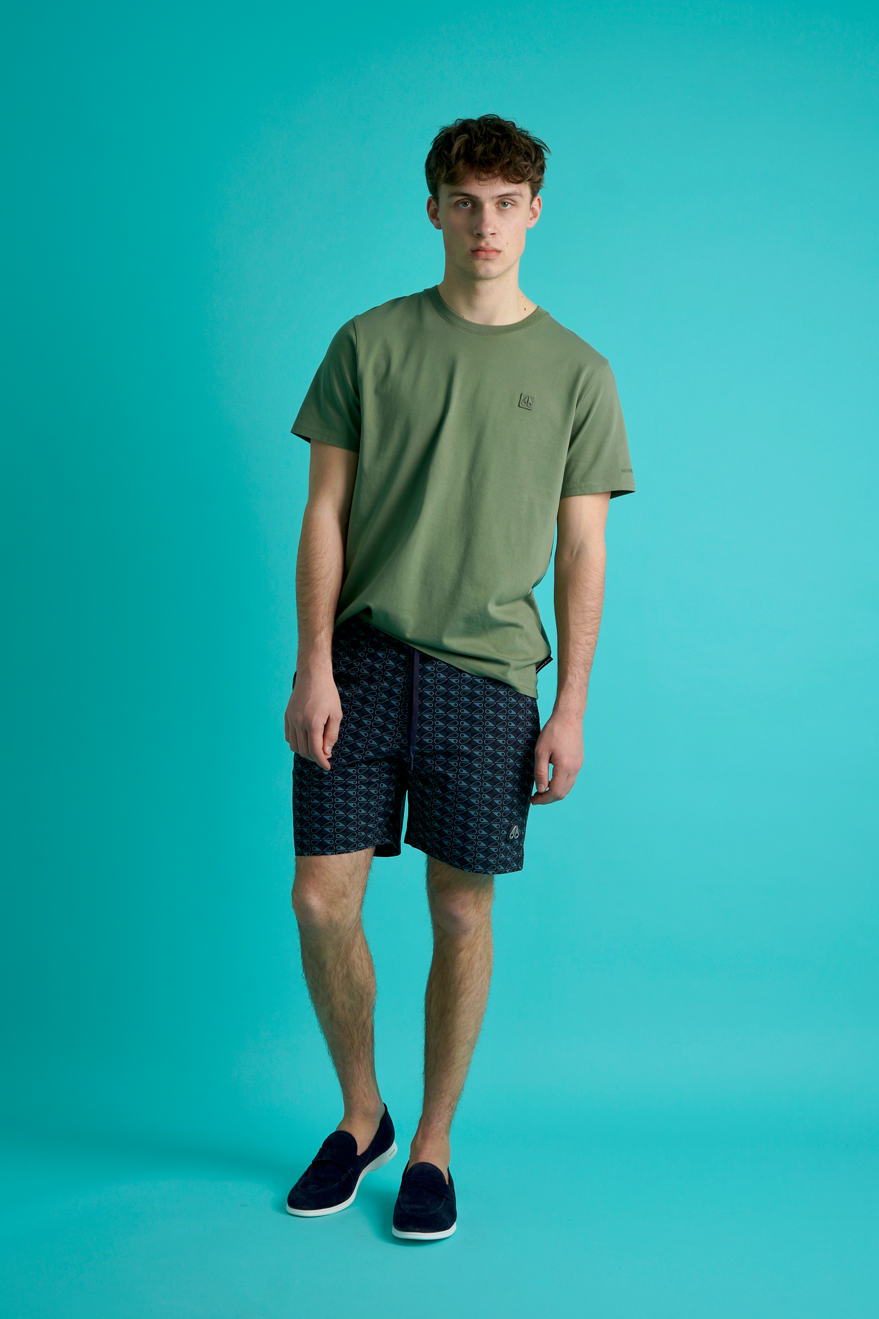 Kurze Hose, T-shirt, Junge, Person, Jugendlich