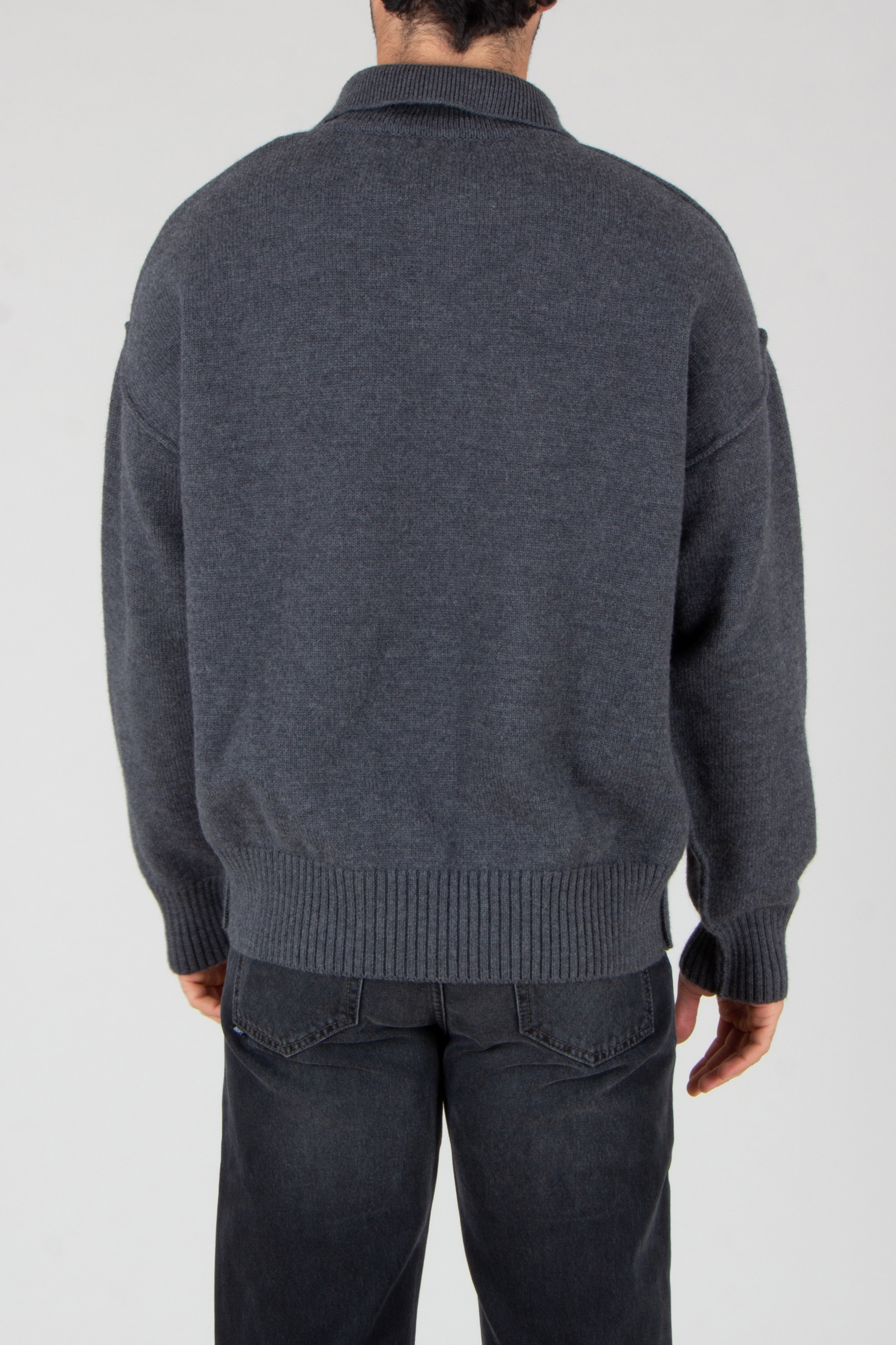 Strickwaren, Pullover, Jeanshose, Mann, Person