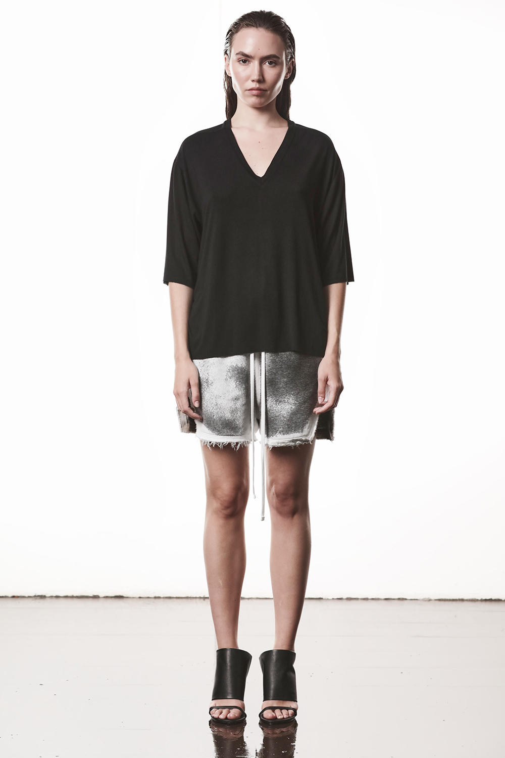 Kurze Hose, Rock, Person, Bluse, Sandale