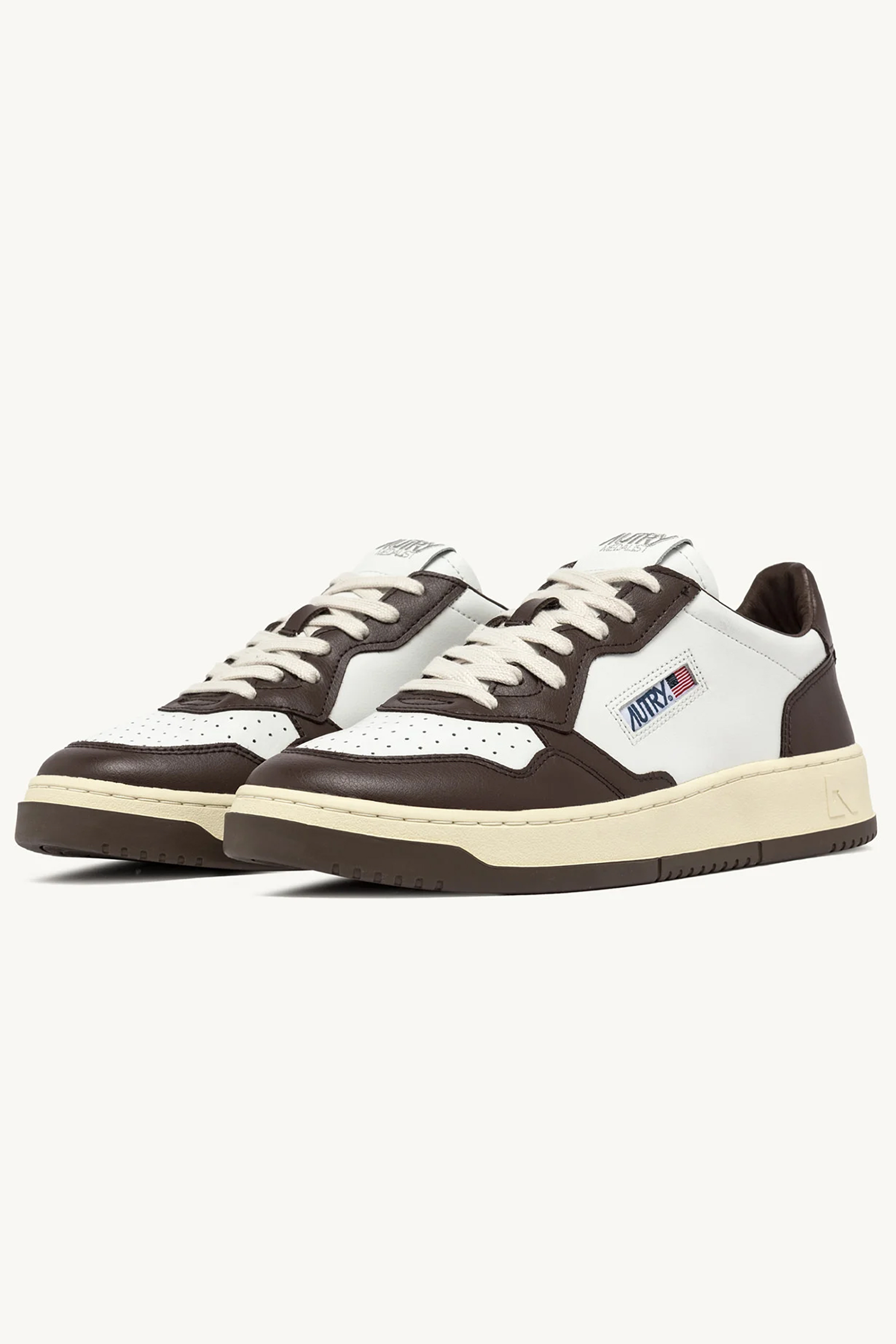 AUTRY Low Leather Sneakers Medalist AUTRY Low Leather Sneakers Medalist