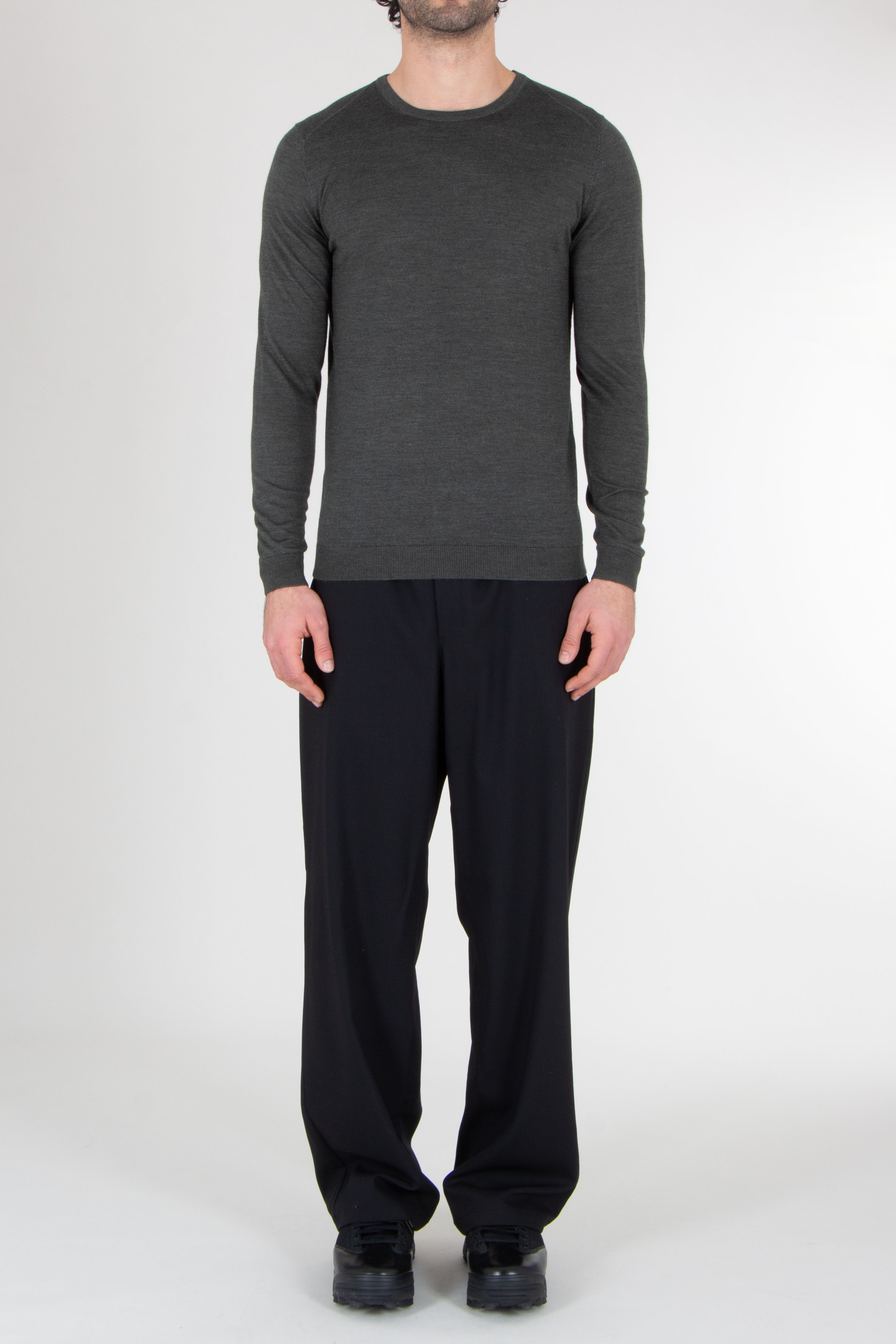 MIENTUS BERLIN Extra Fine Wool-Silk-Cashmere Blend Knit Sweater